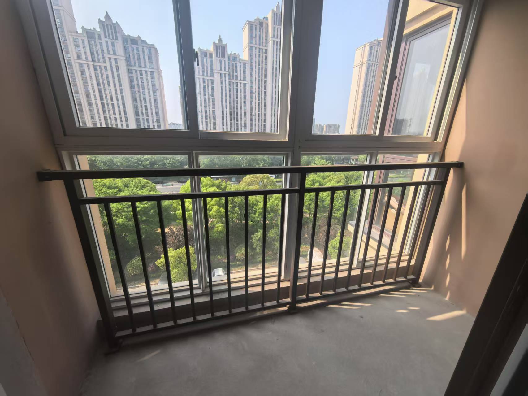 佳源都市 3室2厅2卫 121m&sup2;