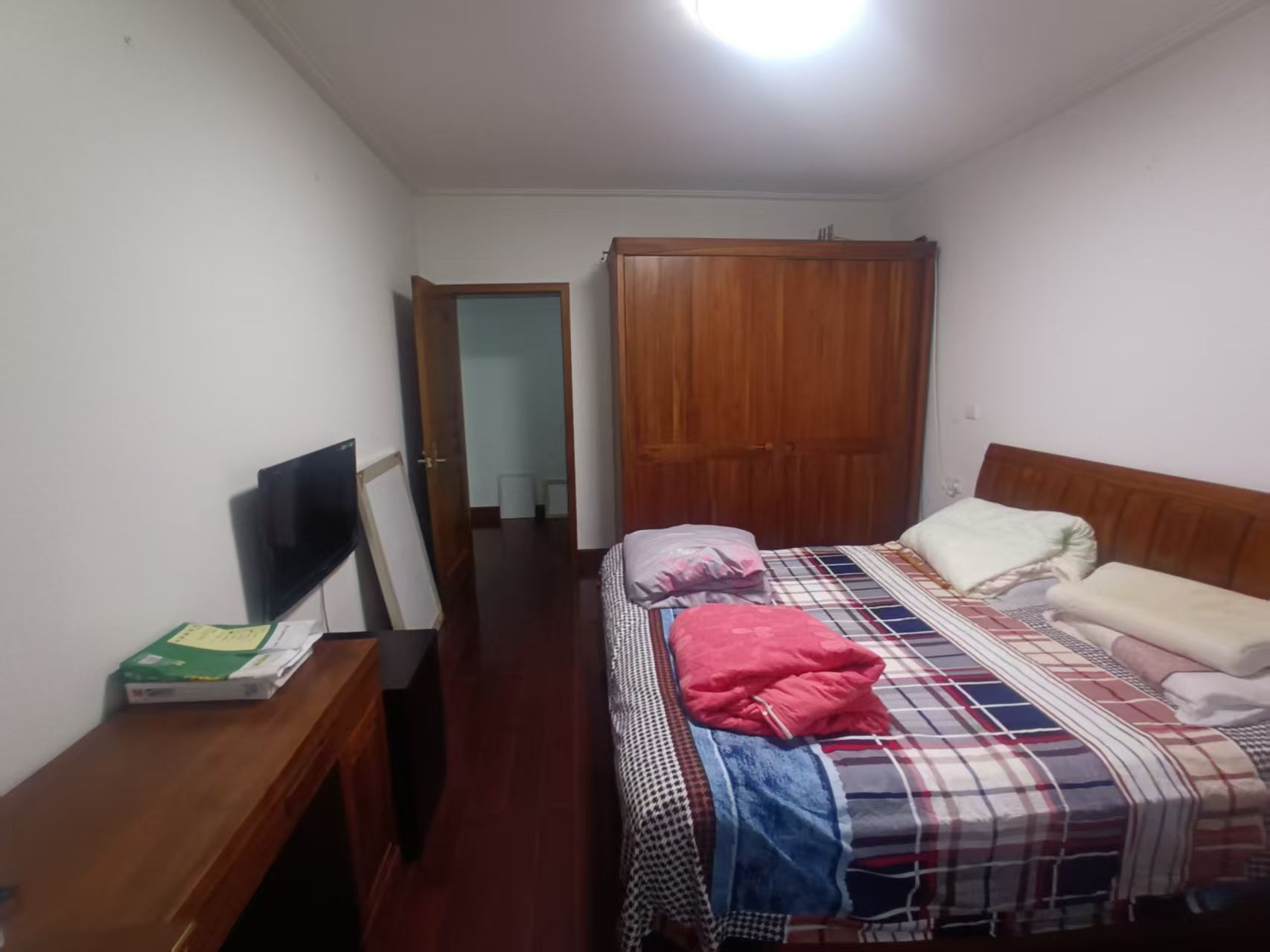 虹桥北村 3室2厅2卫 158m&sup2;