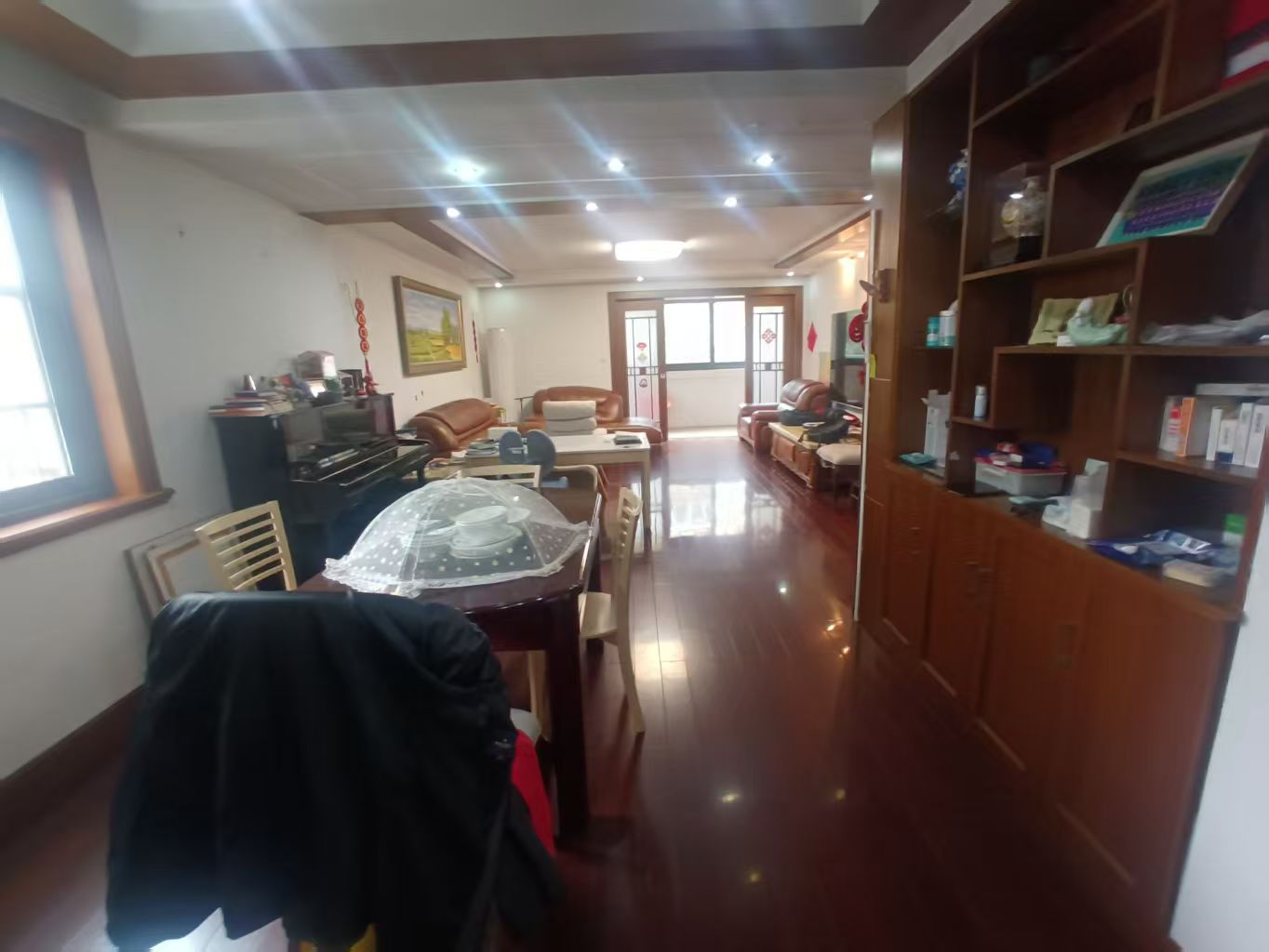 虹桥北村 3室2厅2卫 158m&sup2;