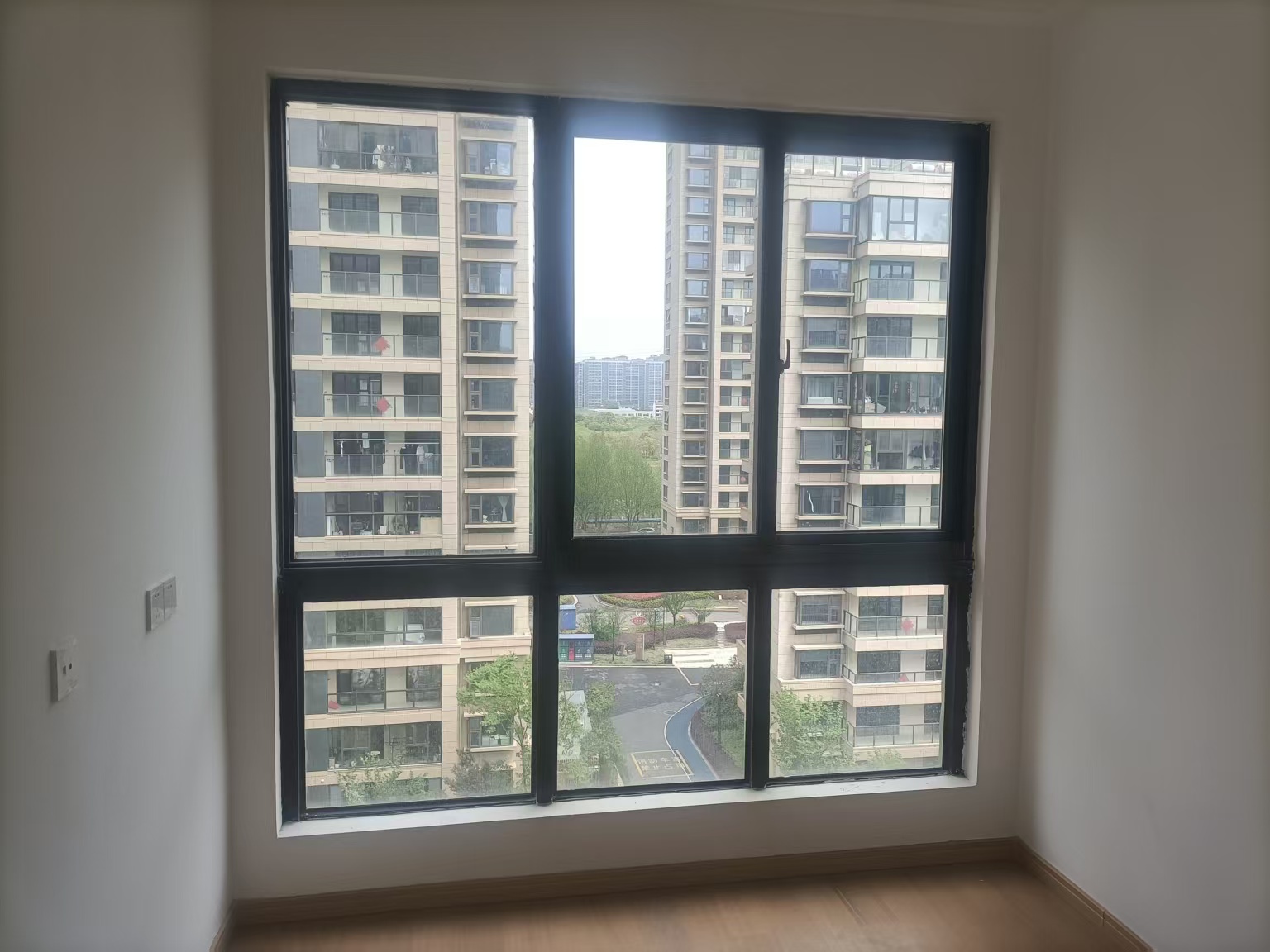 时光漫城 4室2厅2卫 125m&sup2;