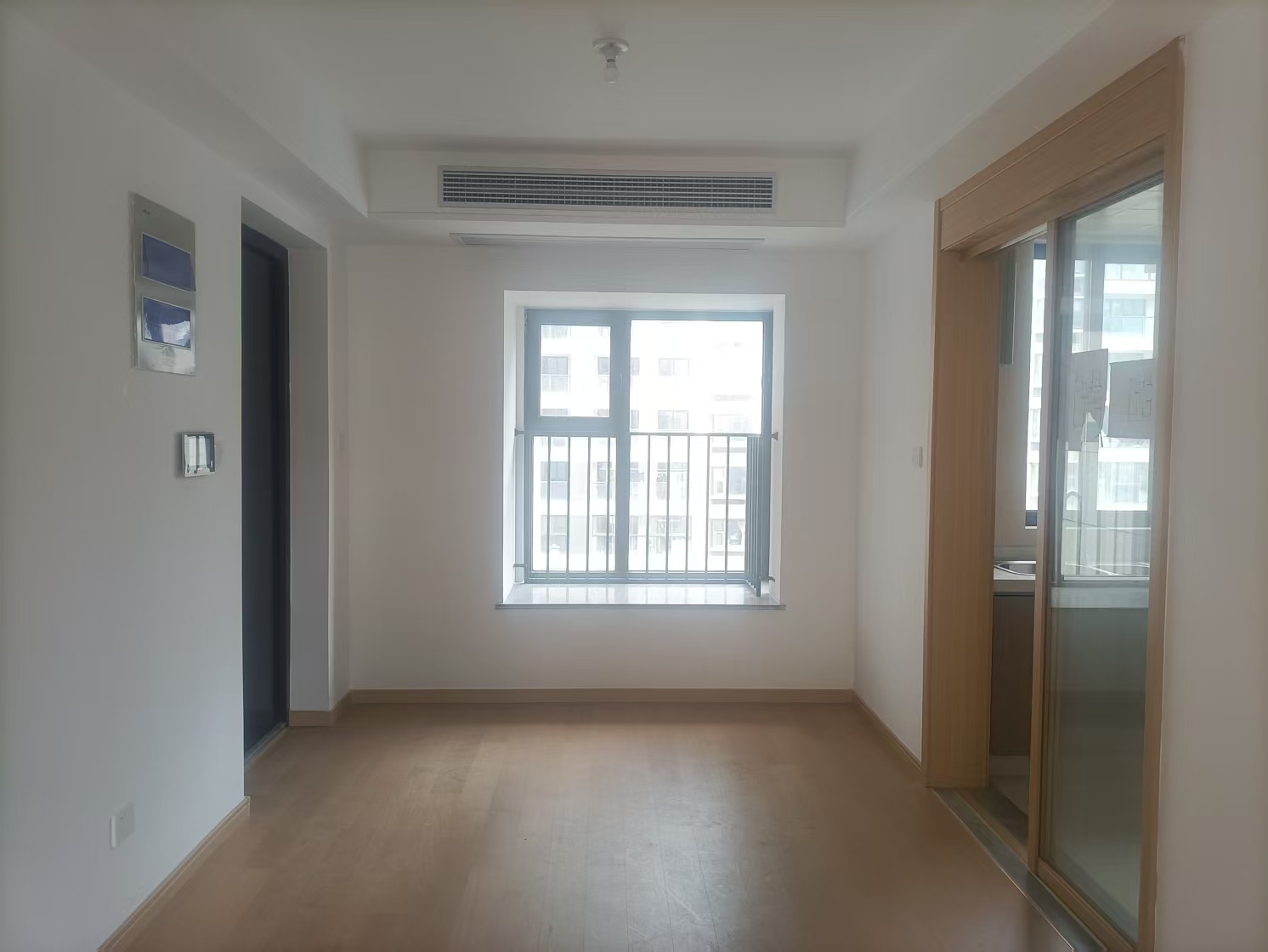 时光漫城 4室2厅2卫 125m&sup2;