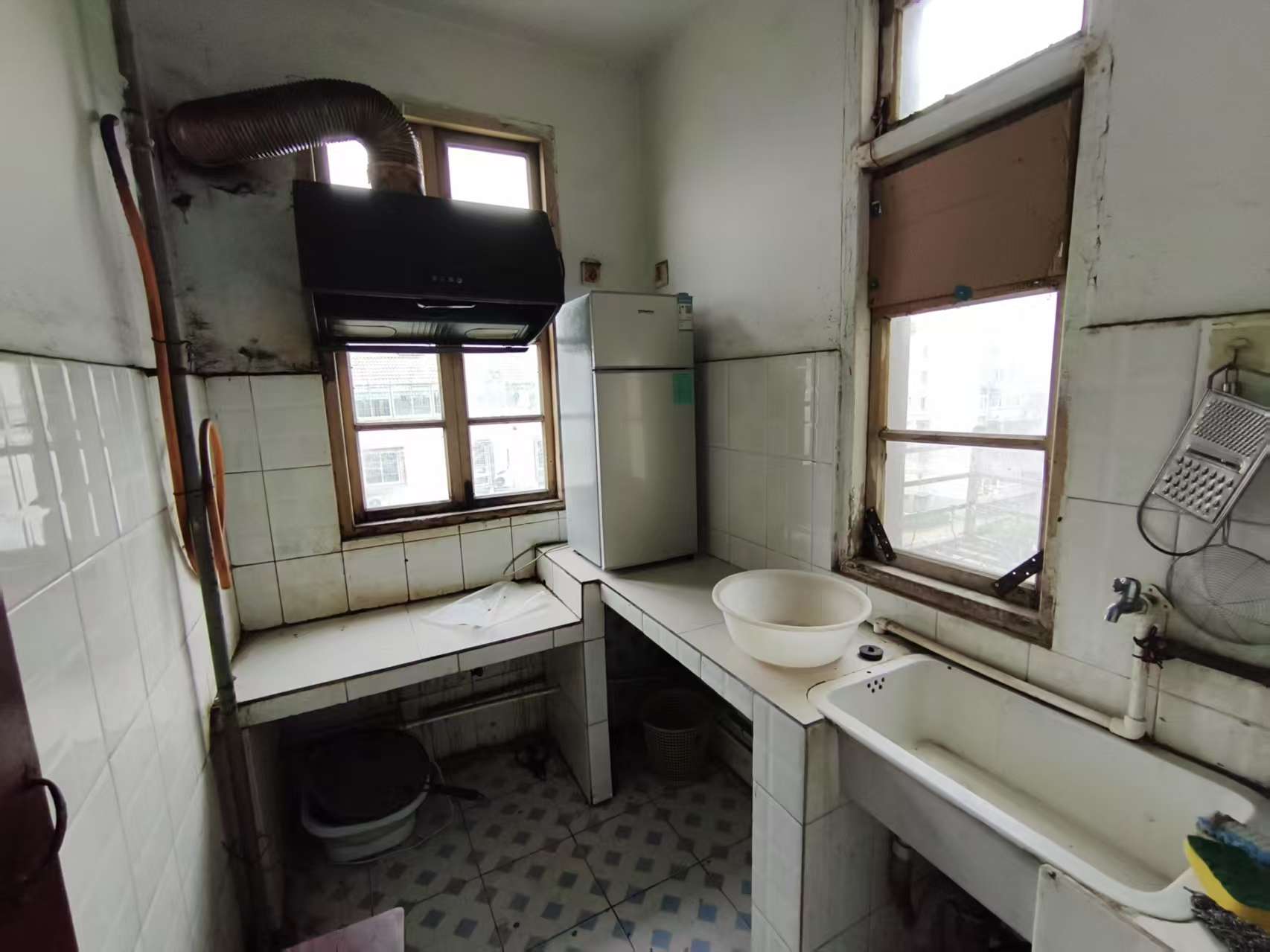 海港新村 3室1厅1卫 73.5m&sup2;