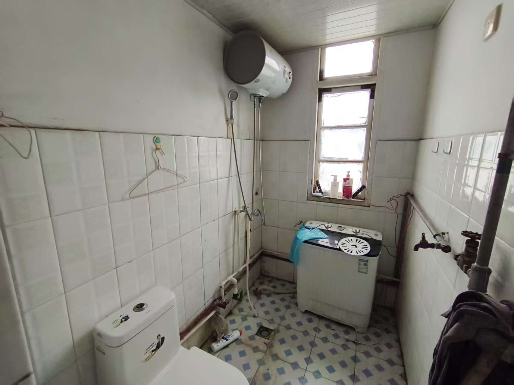 海港新村 3室1厅1卫 73.5m&sup2;