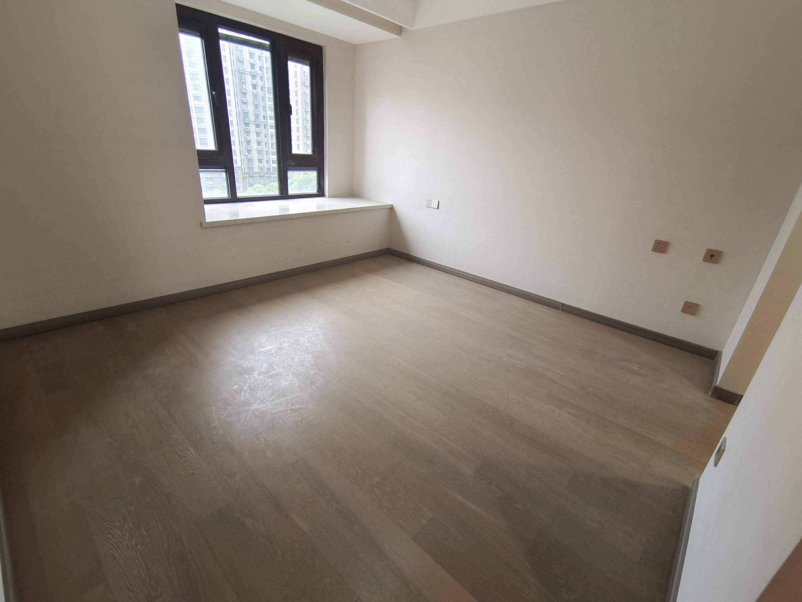 中创大都会 3室2厅2卫 121.94m&sup2;