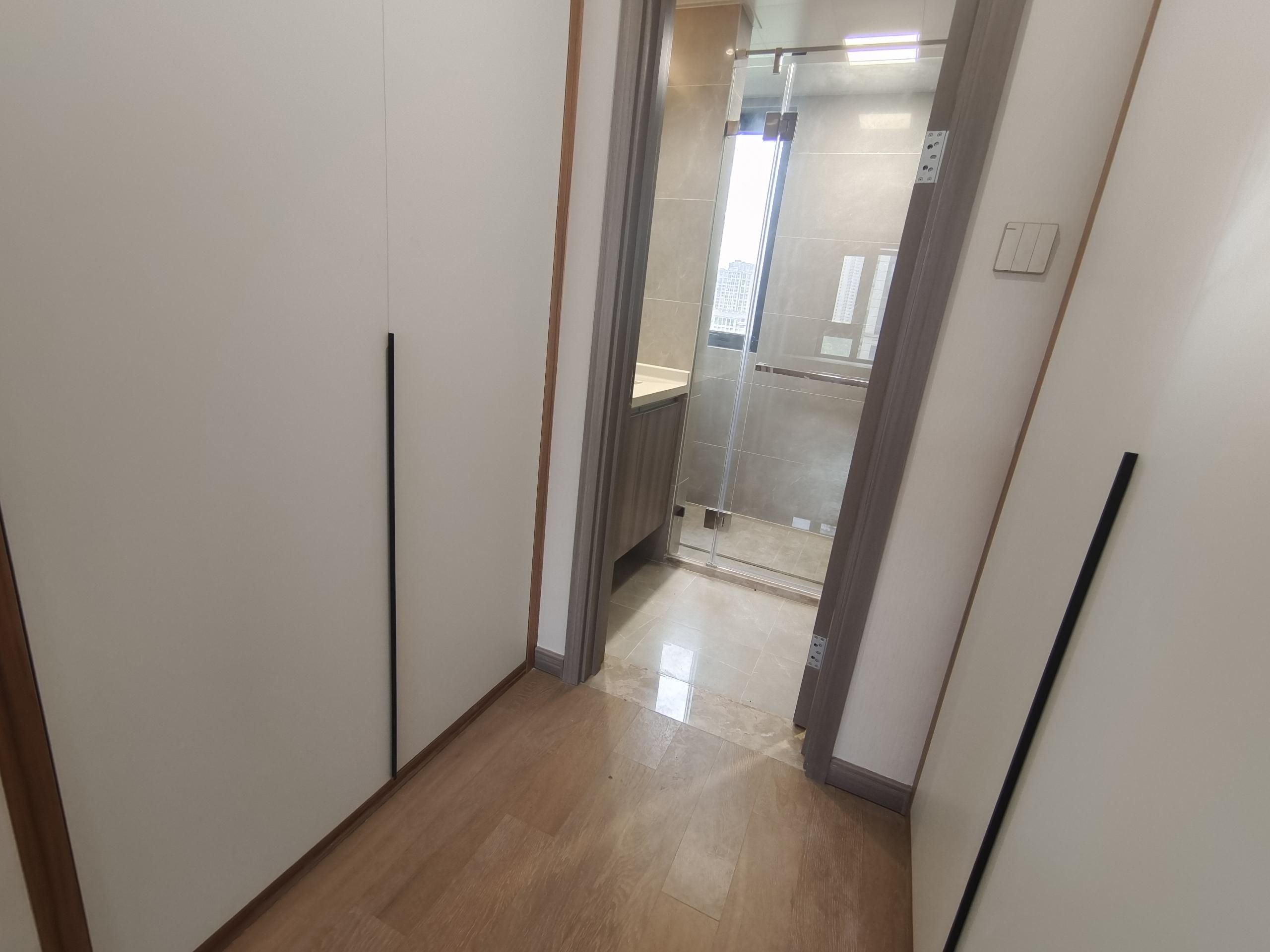 中创大都会 3室2厅2卫 121.94m&sup2;