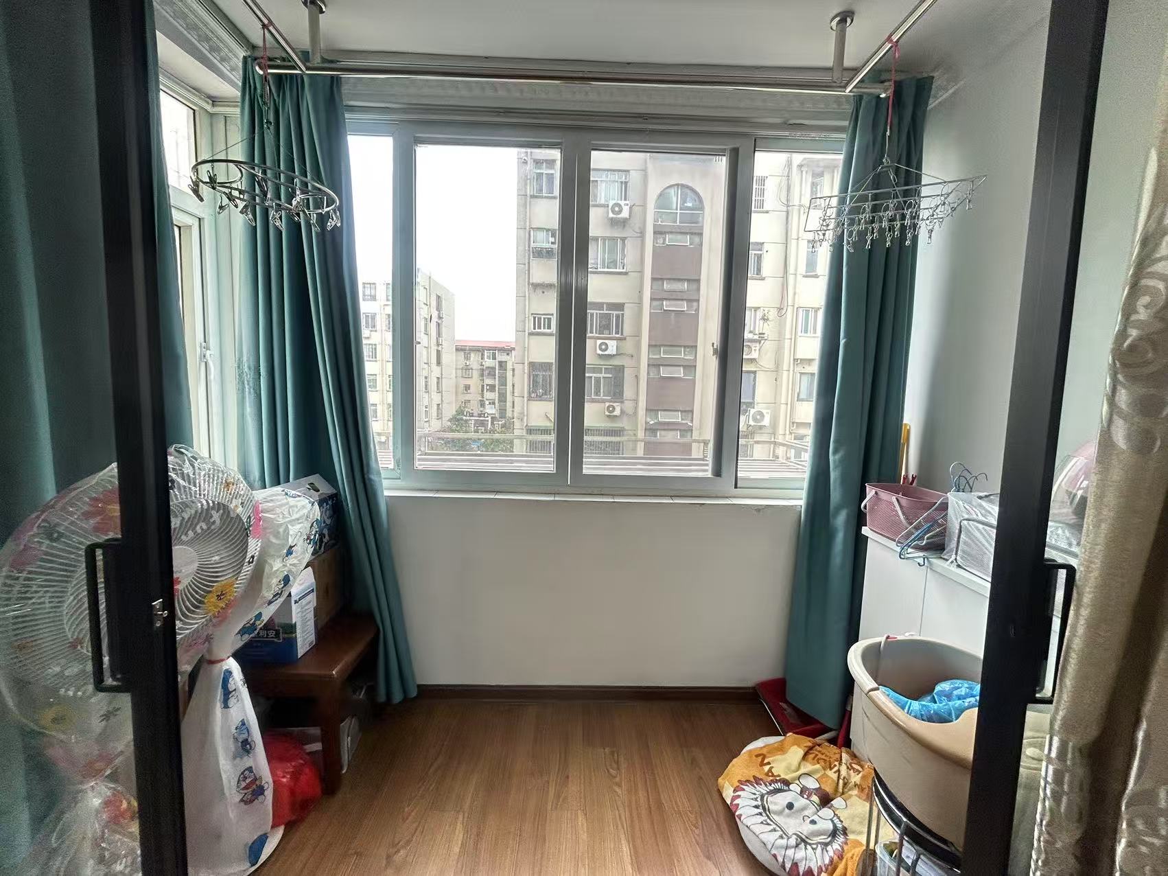 虹桥新村(朝霞路) 2室1厅1卫 58.51m&sup2;