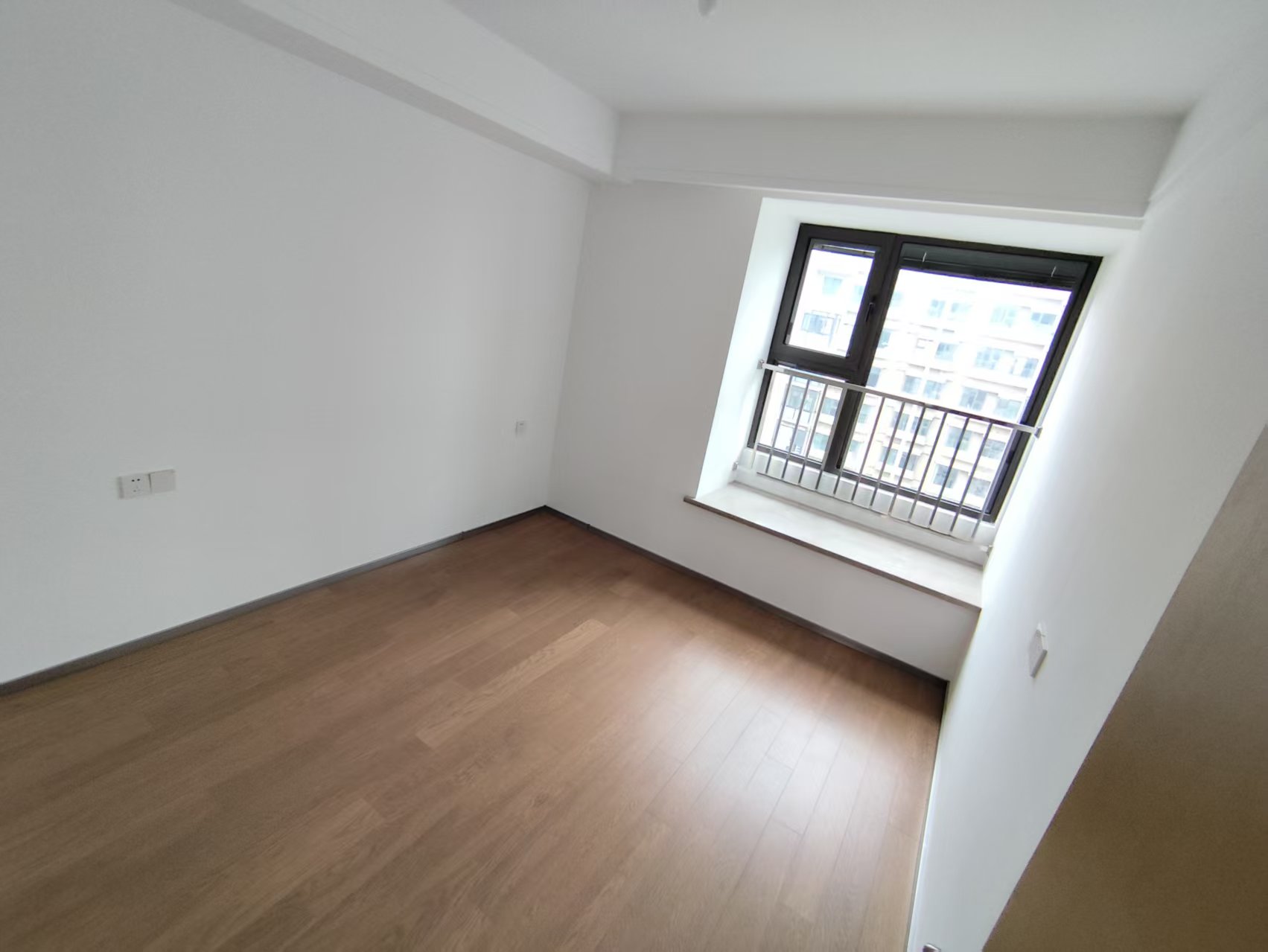 远创宸樾 4室2厅2卫 130m&sup2;
