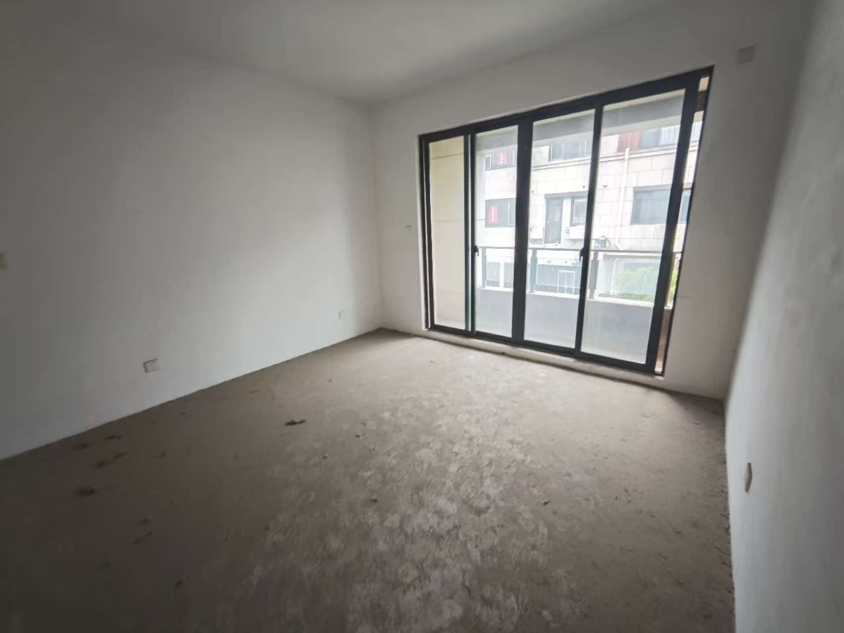 南通别业 4室2厅3卫 275m&sup2;
