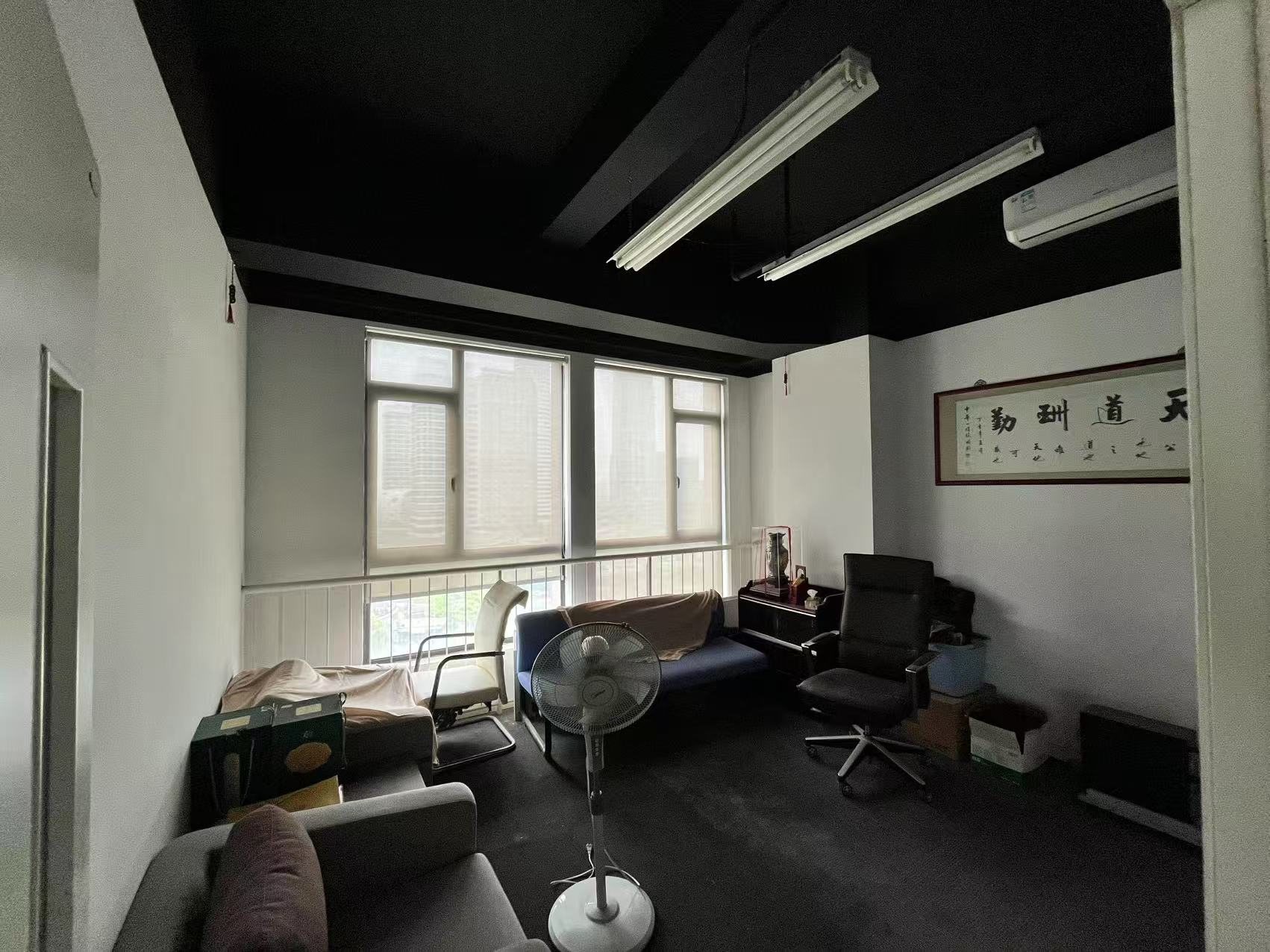 中南世纪城南区 4室1厅0卫 156m&sup2;