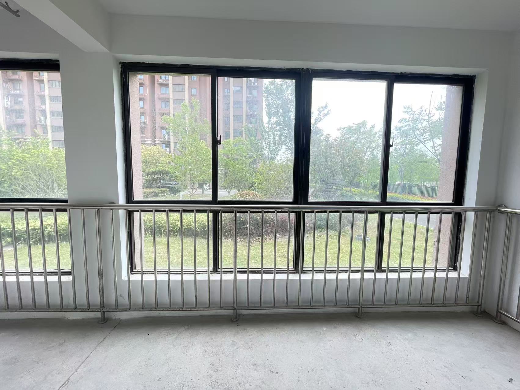 光明嘉苑 3室1厅2卫 121.00m&sup2;