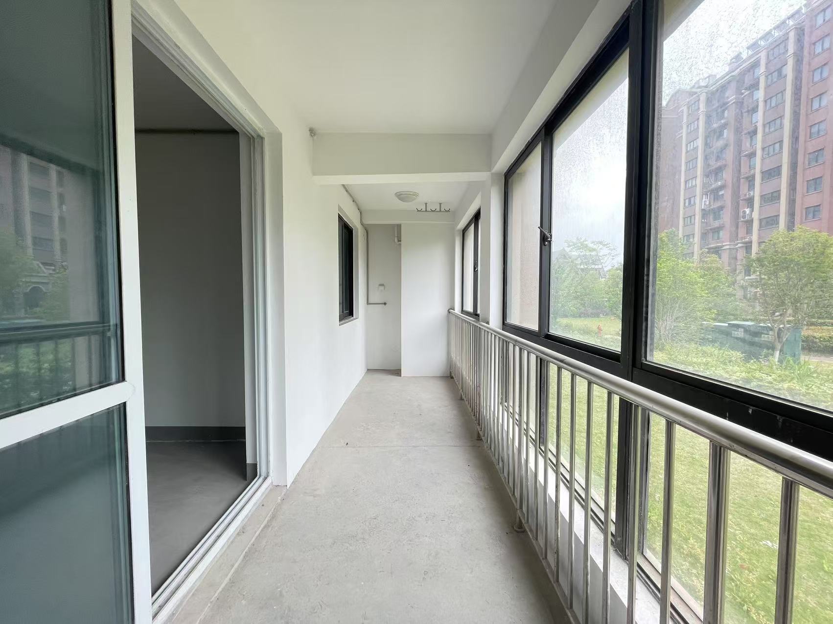 光明嘉苑 3室1厅2卫 121.00m&sup2;