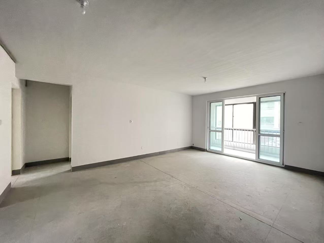 光明嘉苑 3室1厅2卫 134.00m&sup2;