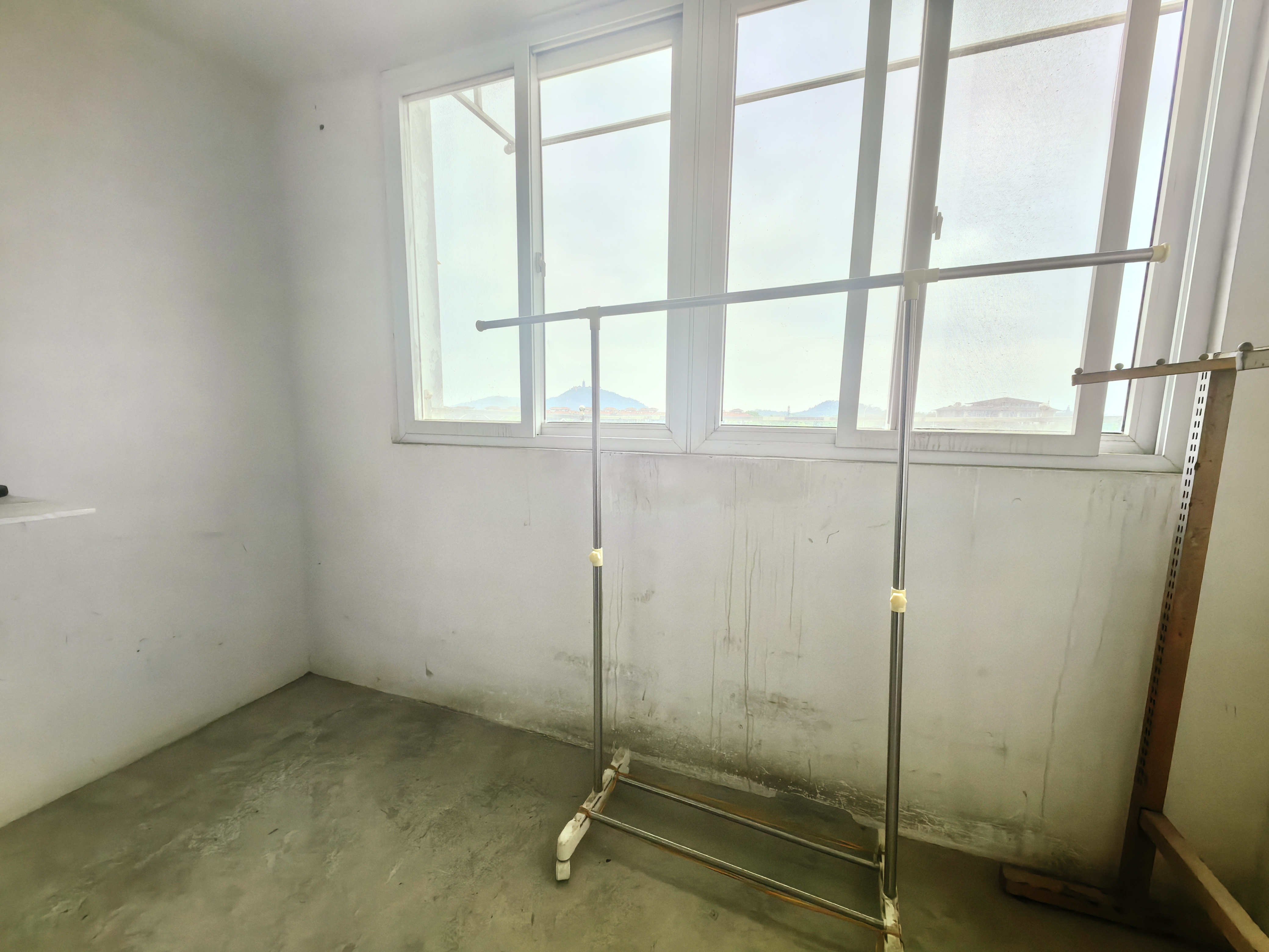 城山花园 2室1厅1卫 90m&sup2;