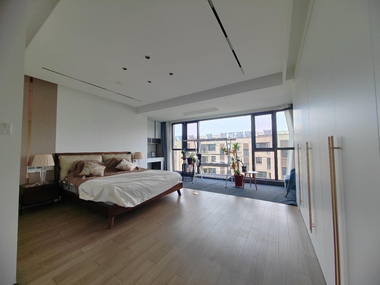 春风南岸东园 4室2厅3卫 167m&sup2;
