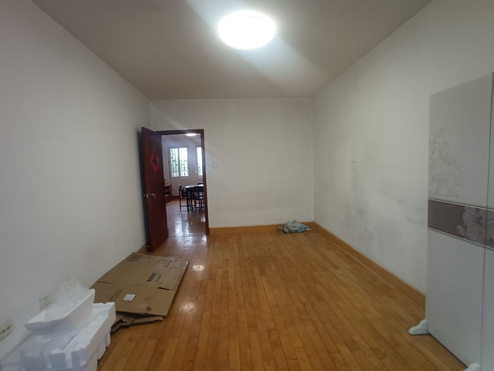 桃坞路服饰城 3室1厅2卫 88m&sup2;