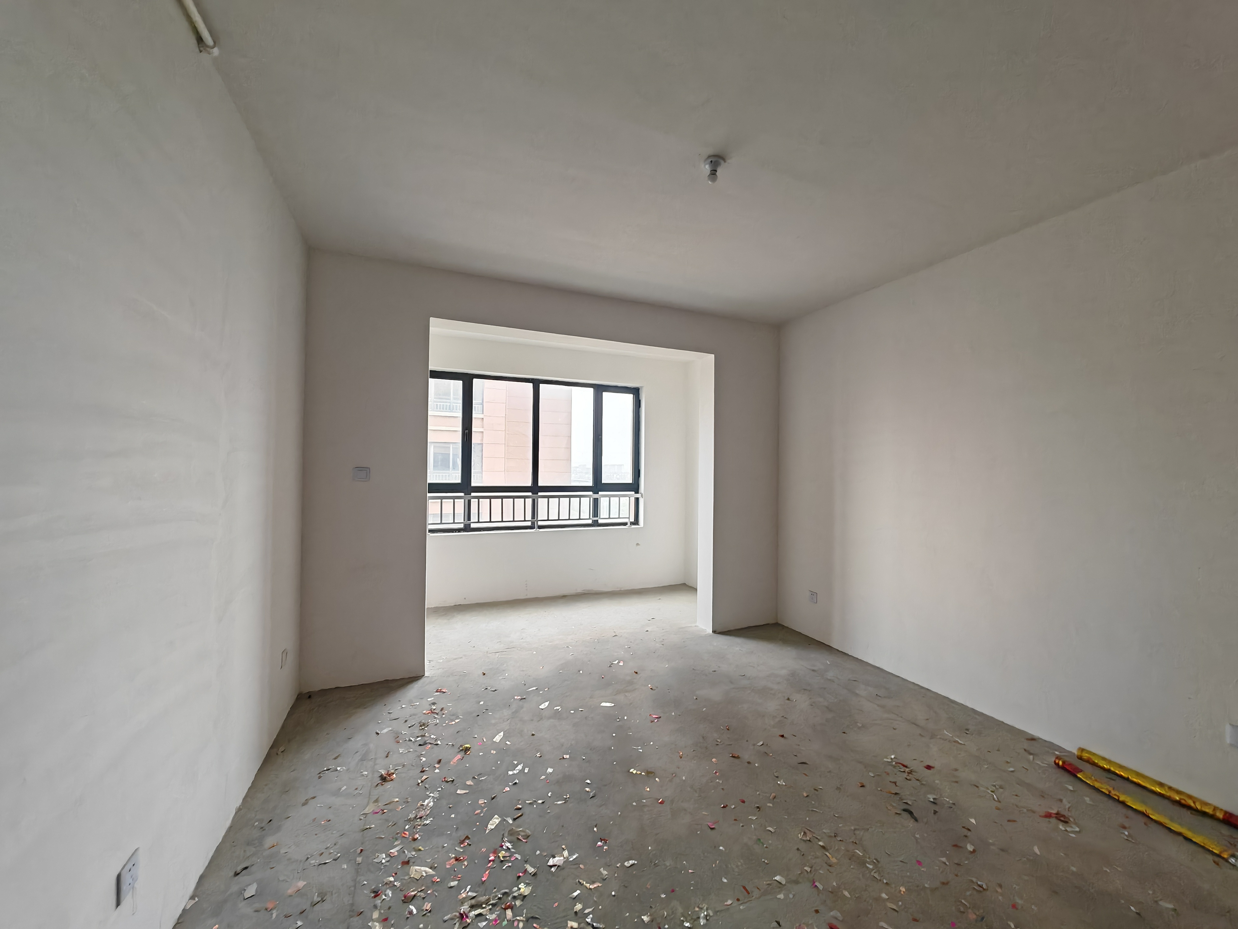 华山花苑六期 3室2厅1卫 126m&sup2;