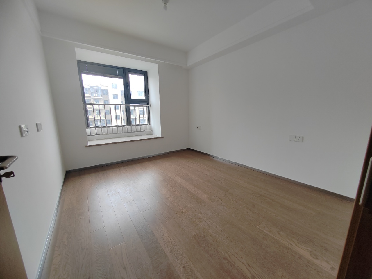 远创宸樾 3室2厅1卫 98.91m&sup2;