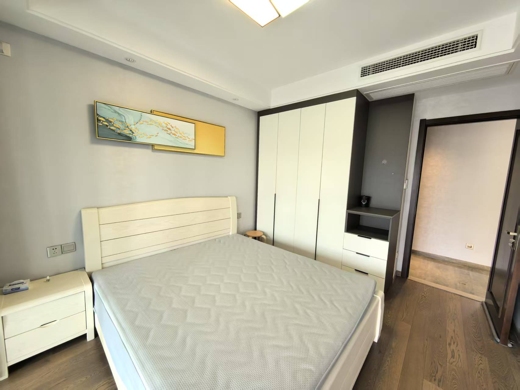 远创樾府 3室2厅2卫 121.59m&sup2;