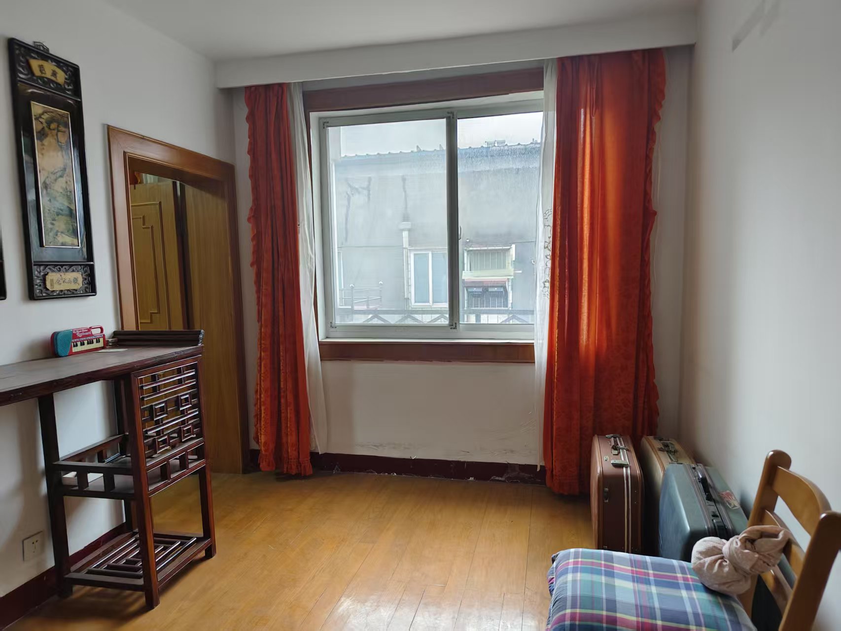 任港路2号 4室1厅1卫 101.53m&sup2;