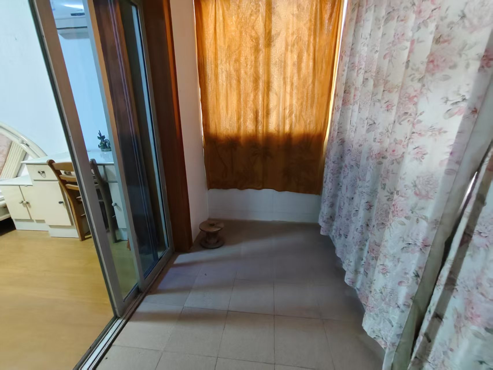 任港路2号 4室1厅1卫 101.53m&sup2;