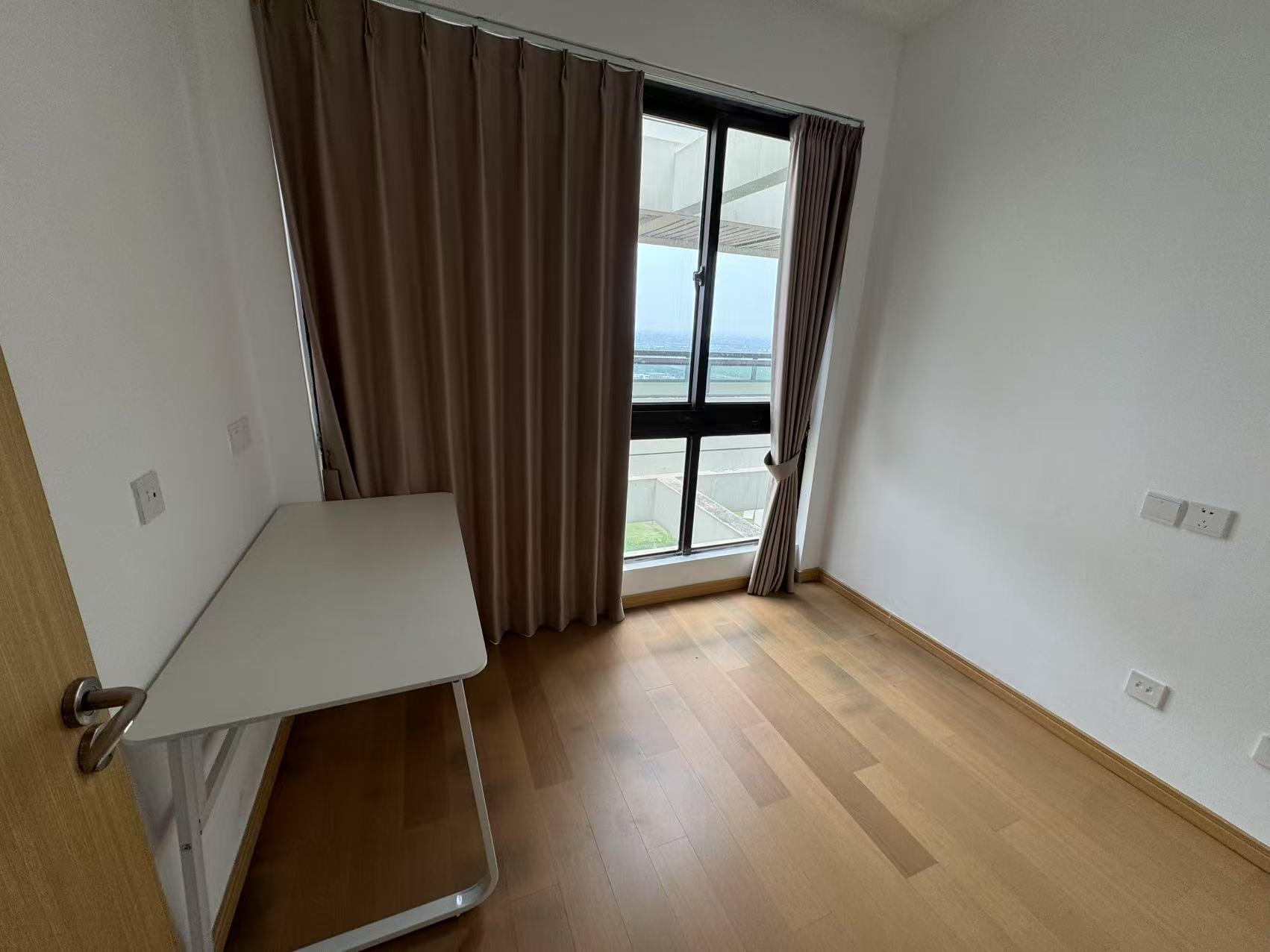 时光漫城 3室2厅1卫 92.41m&sup2;