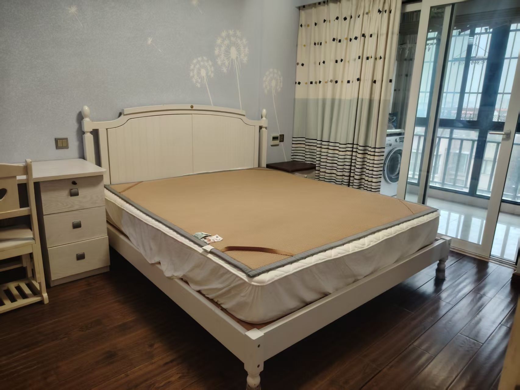 桐墅湾 3室2厅1卫 144m&sup2;