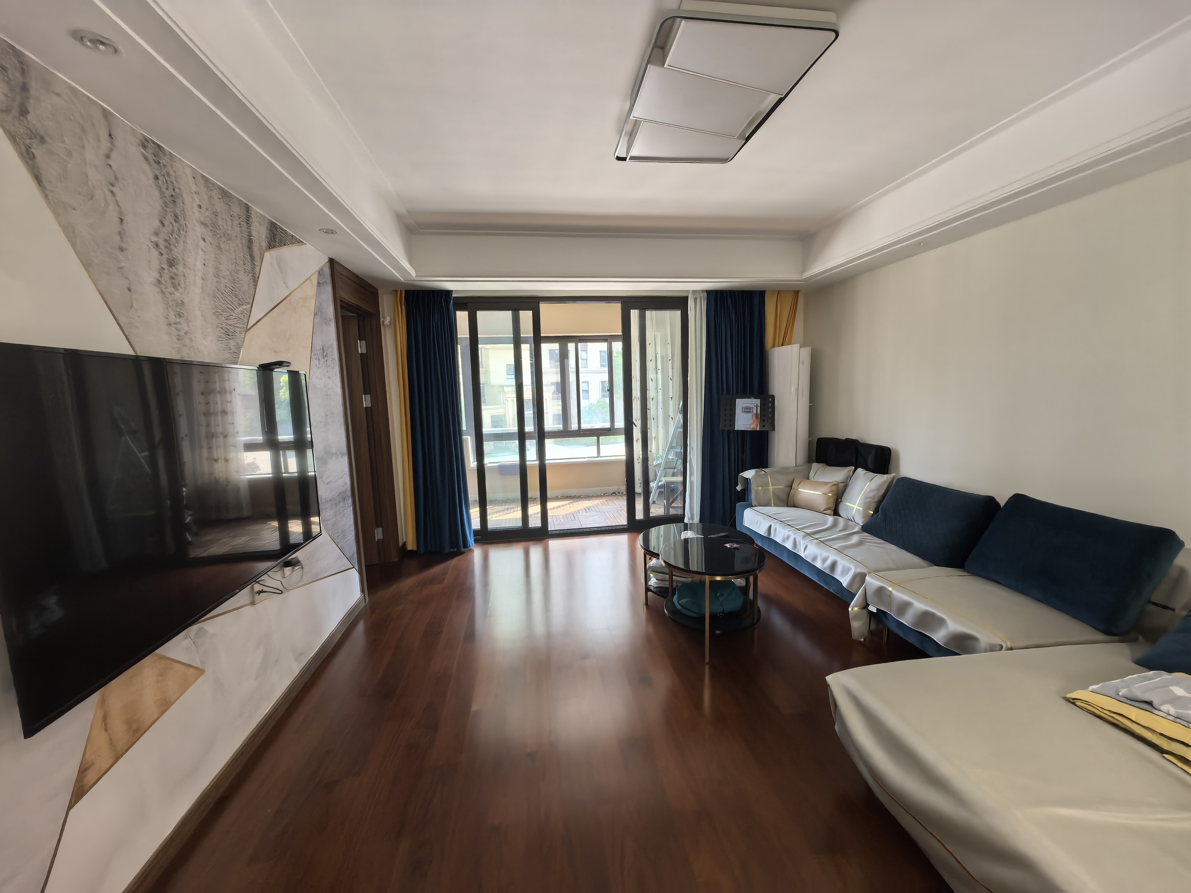 中南万科大都会 3室2厅2卫 125.5m²