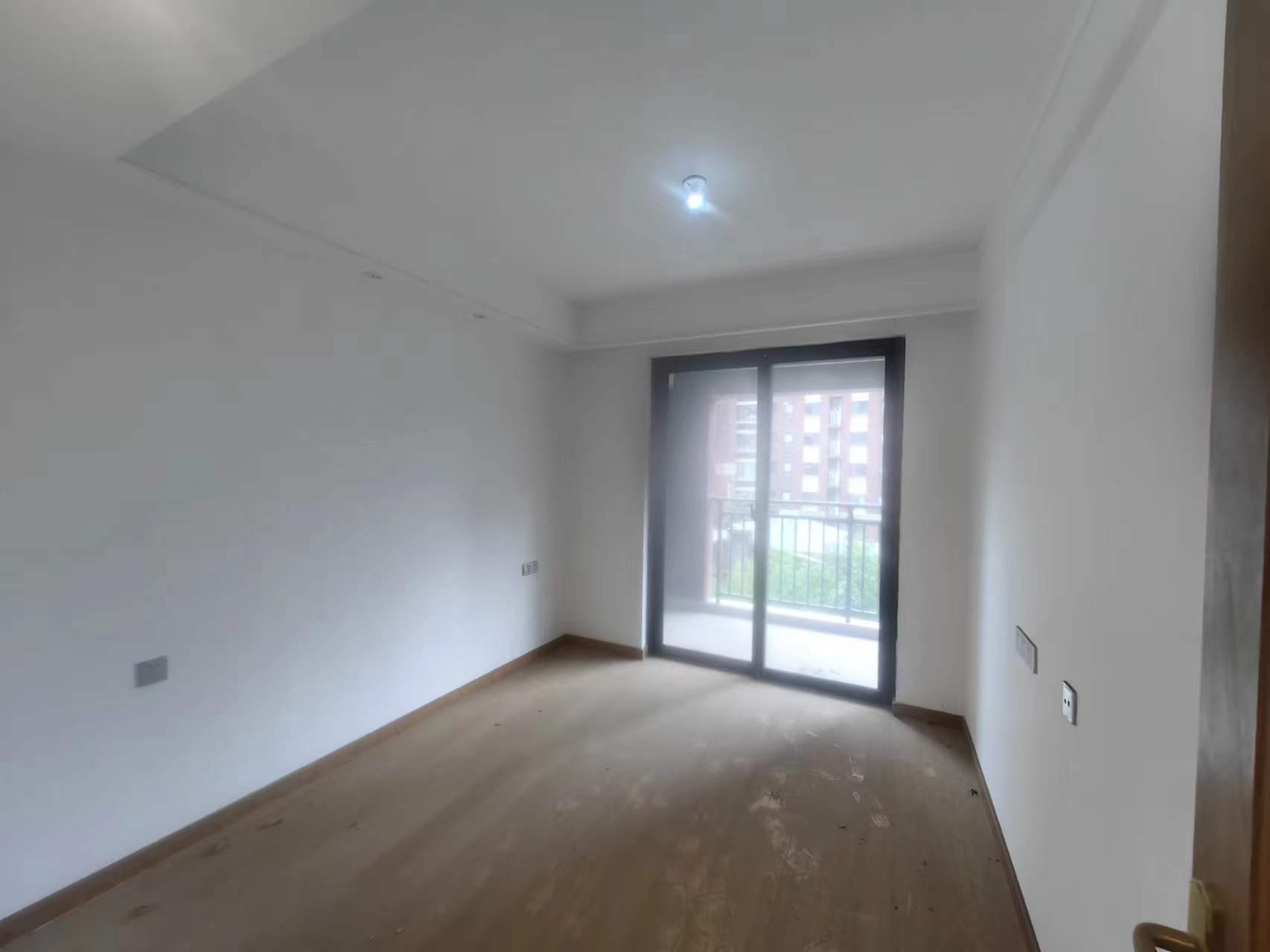 佳期漫 4室2厅2卫 122m&sup2;