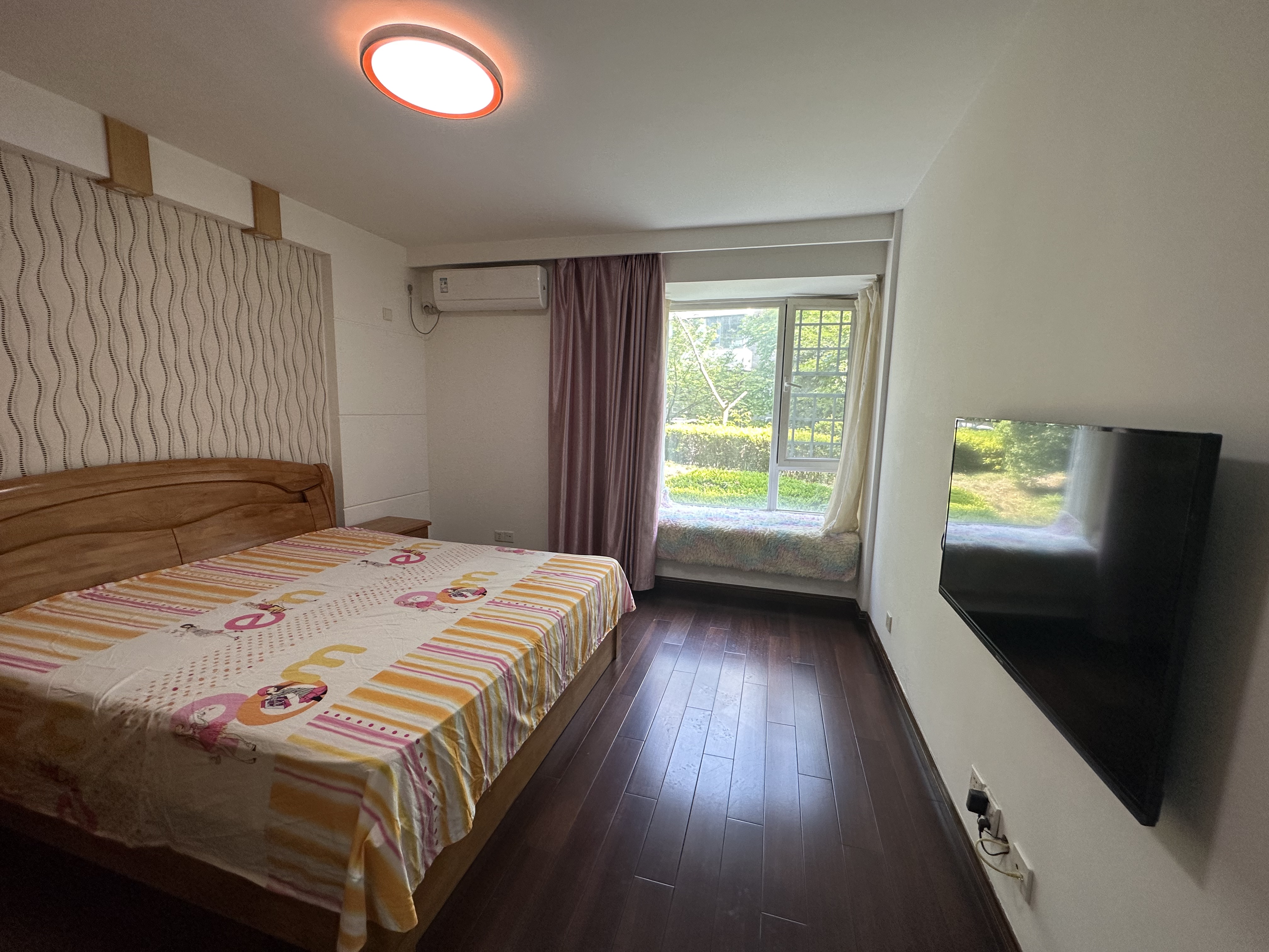 江海名苑南区 3室2厅2卫 143m&sup2;