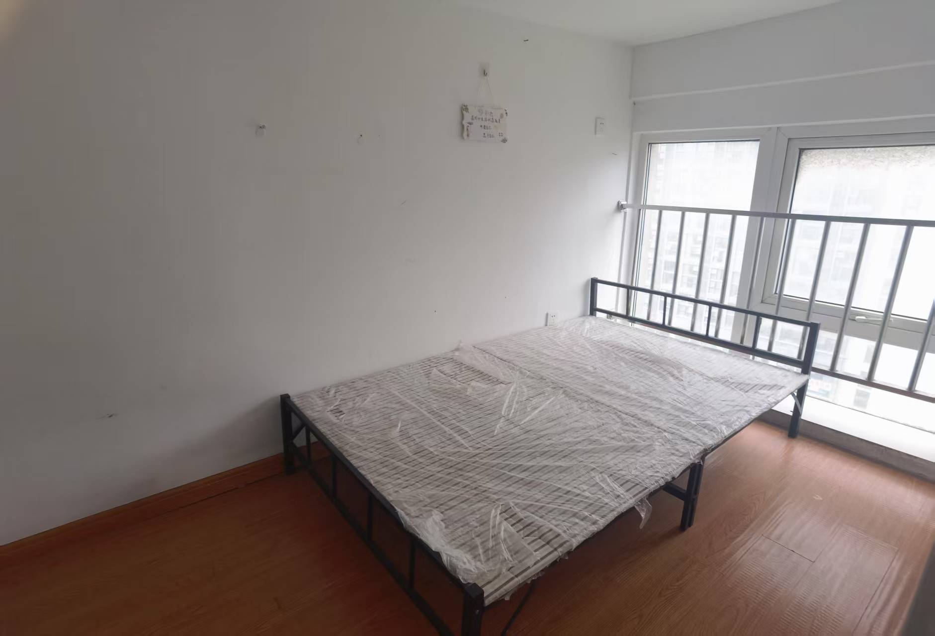 万科爱情公寓 2室1厅1卫 42m&sup2;