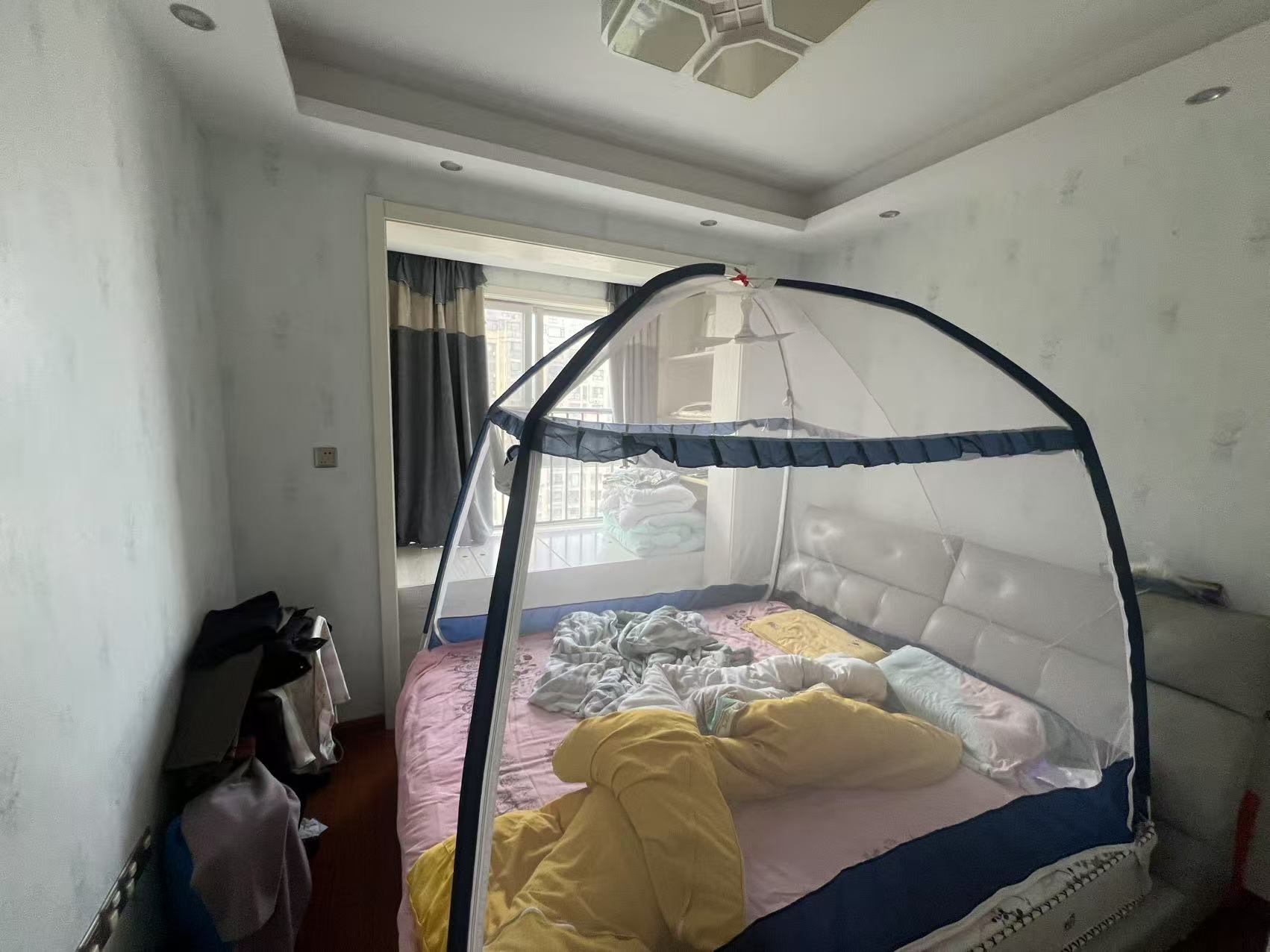 银洲&middot;皇家花园 2室2厅1卫 113.08m&sup2;