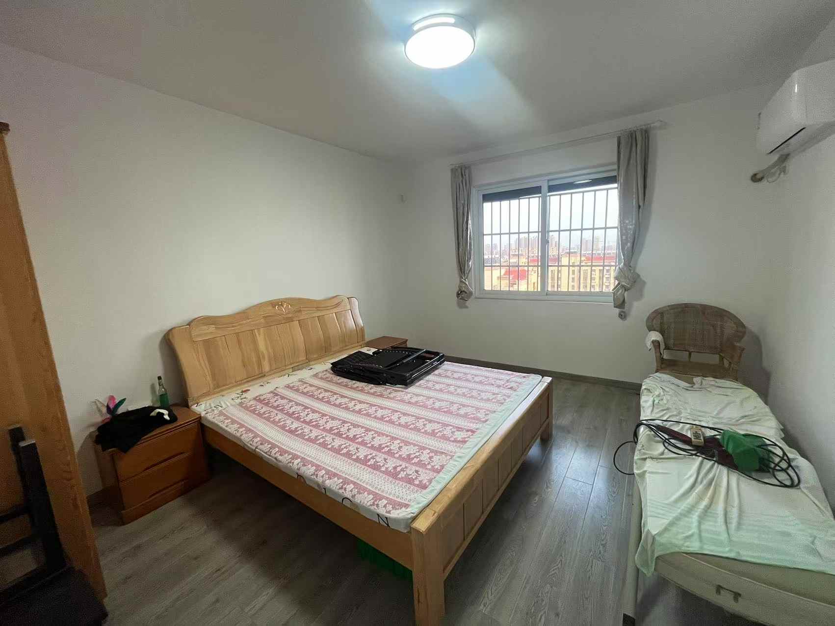 十里花苑 4室3厅2卫 153.00m&sup2;