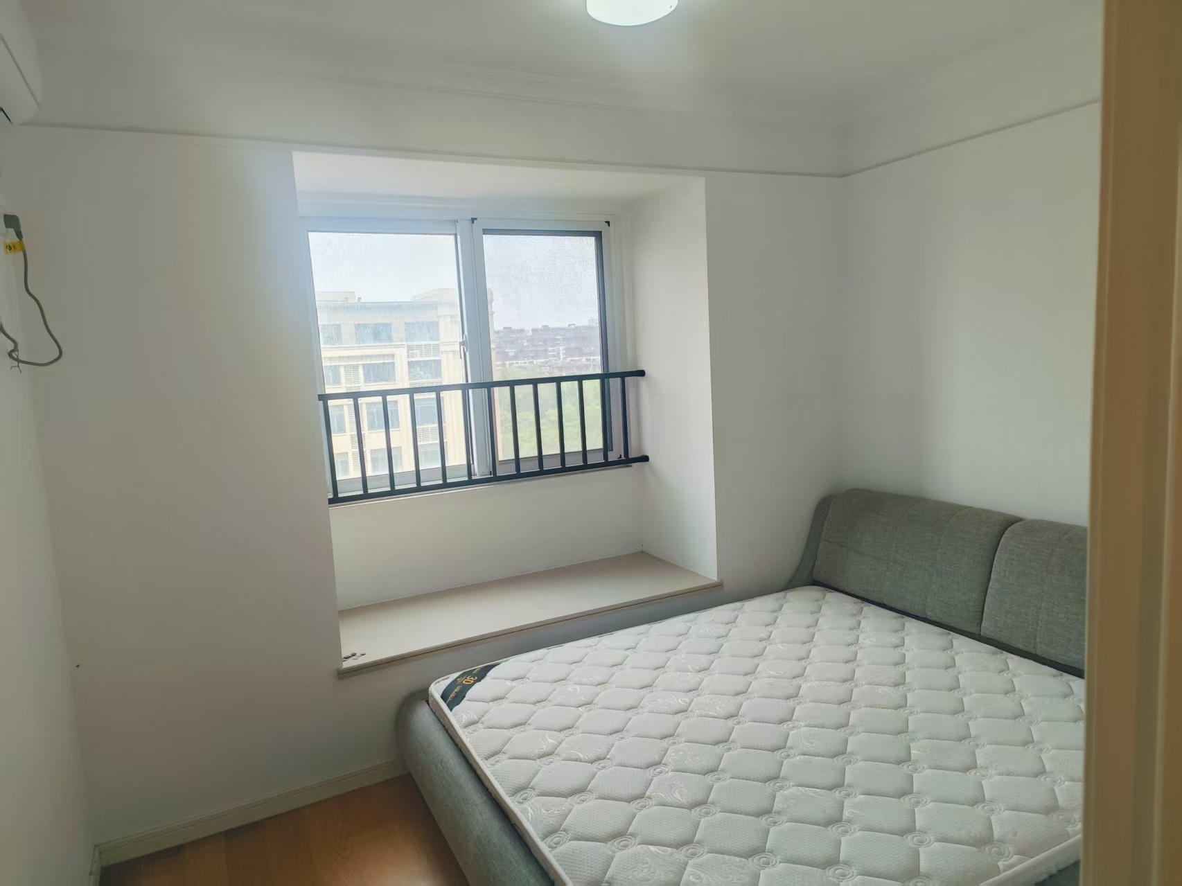 中海碧林湾 3室2厅2卫 114m&sup2;