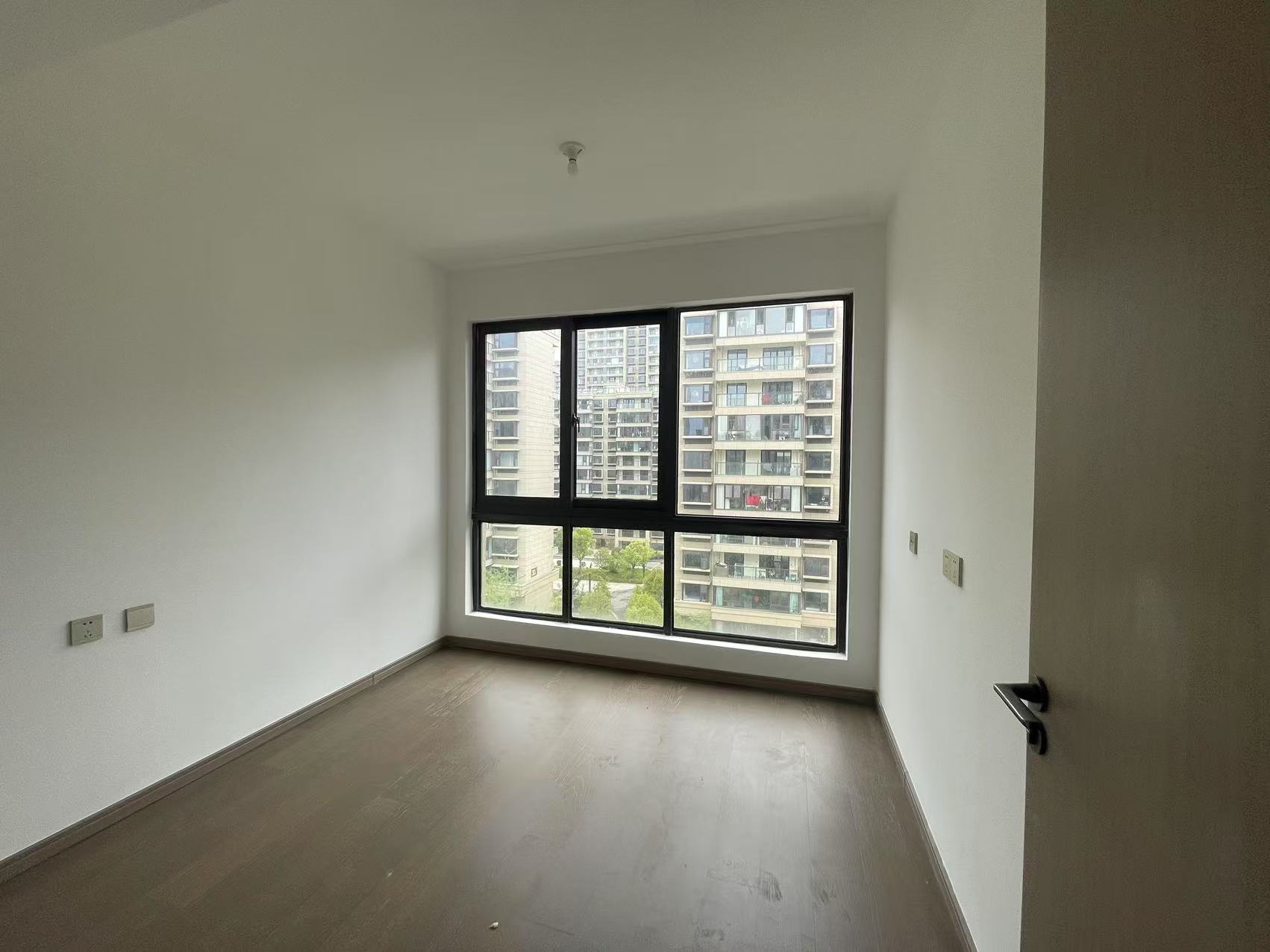 时光漫城 4室2厅2卫 140m&sup2;