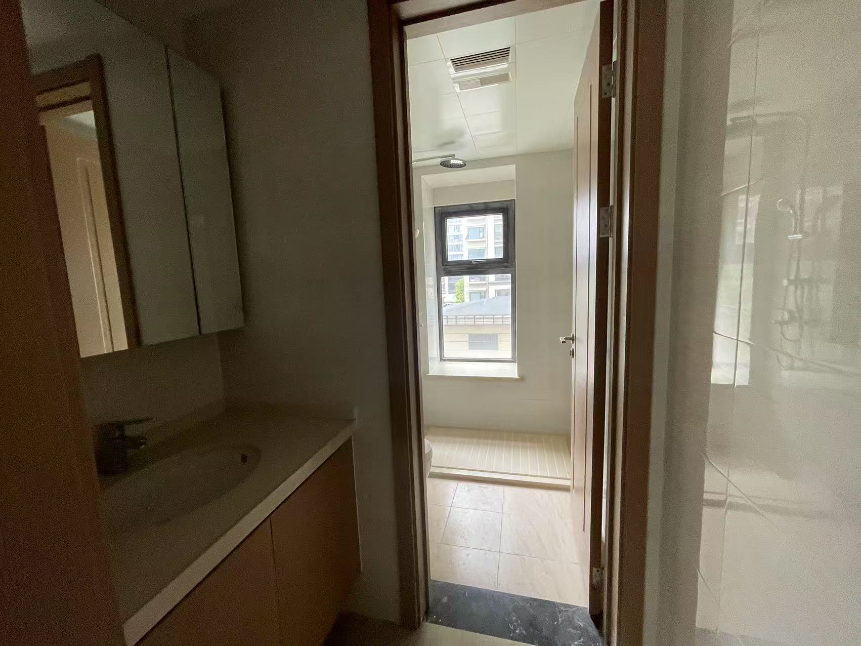 春风南岸东园 5室2厅2卫 142m&sup2;