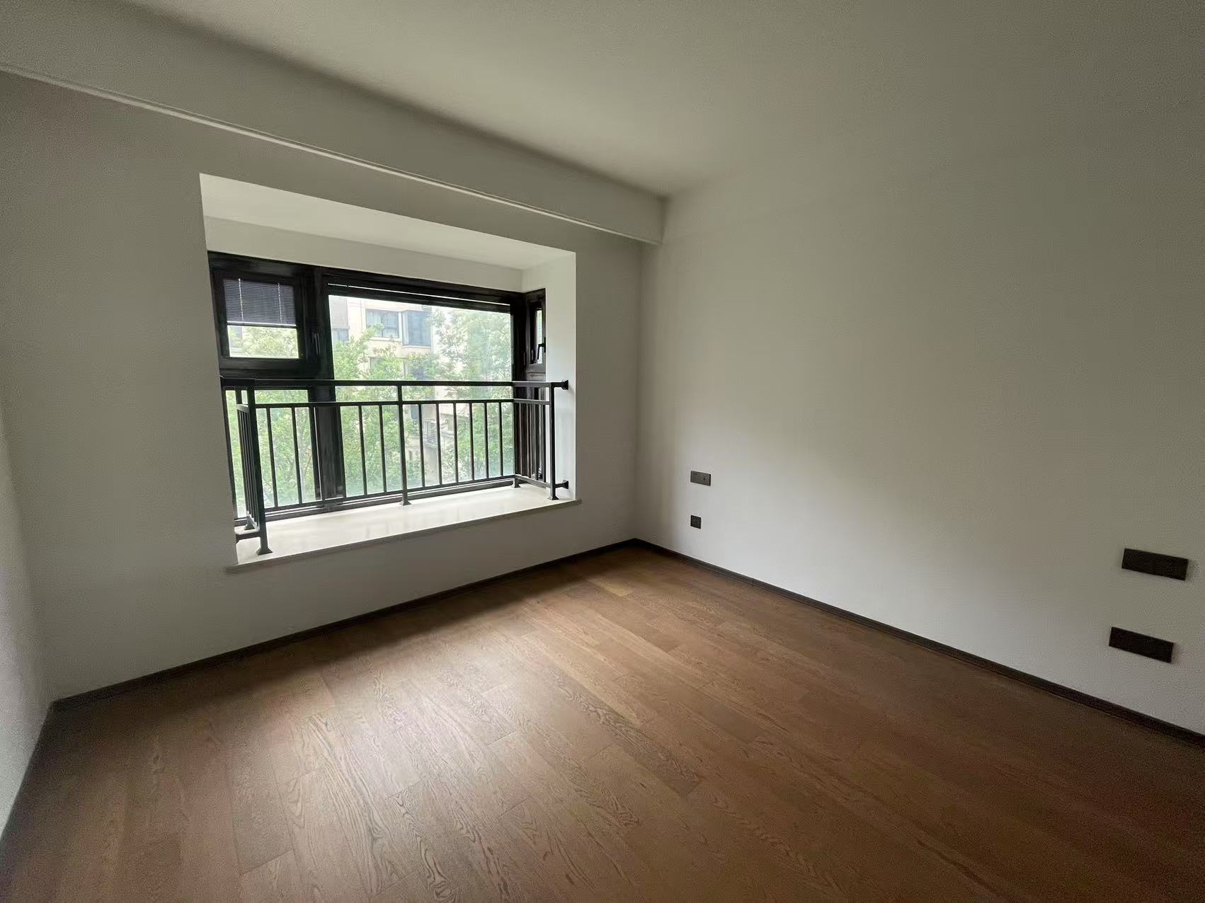 春风南岸东园 5室2厅2卫 142m&sup2;