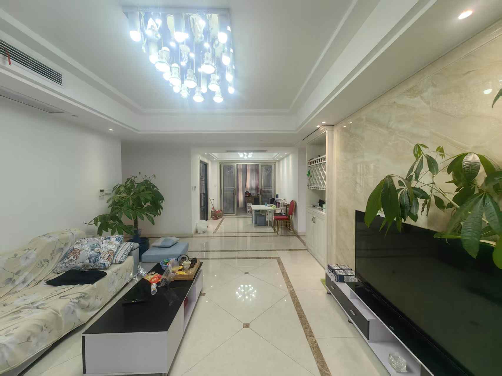 冠城大通棕榈湾 3室2厅2卫 129.75m²