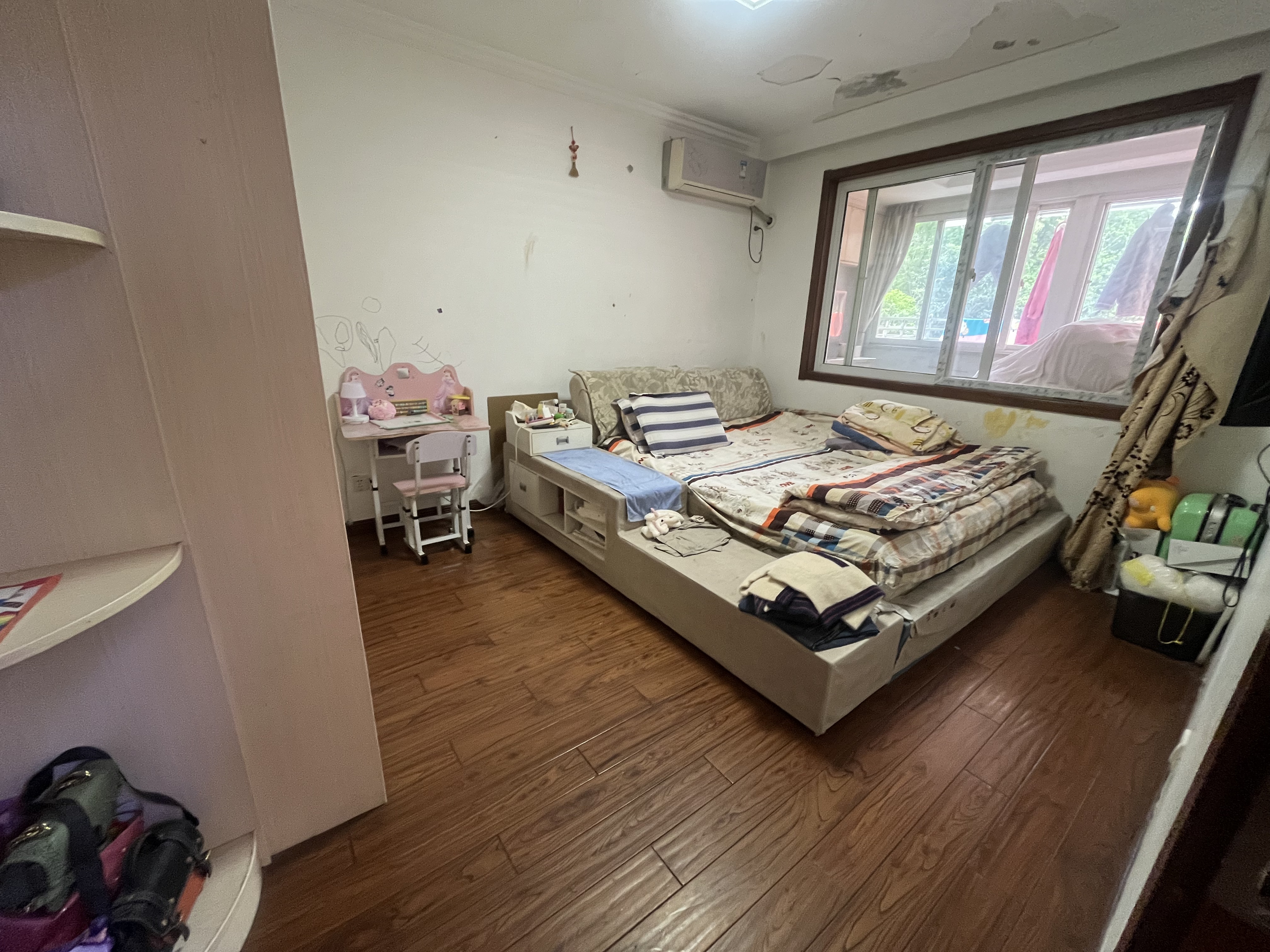 新港花苑 3室2厅1卫 130.88m&sup2;