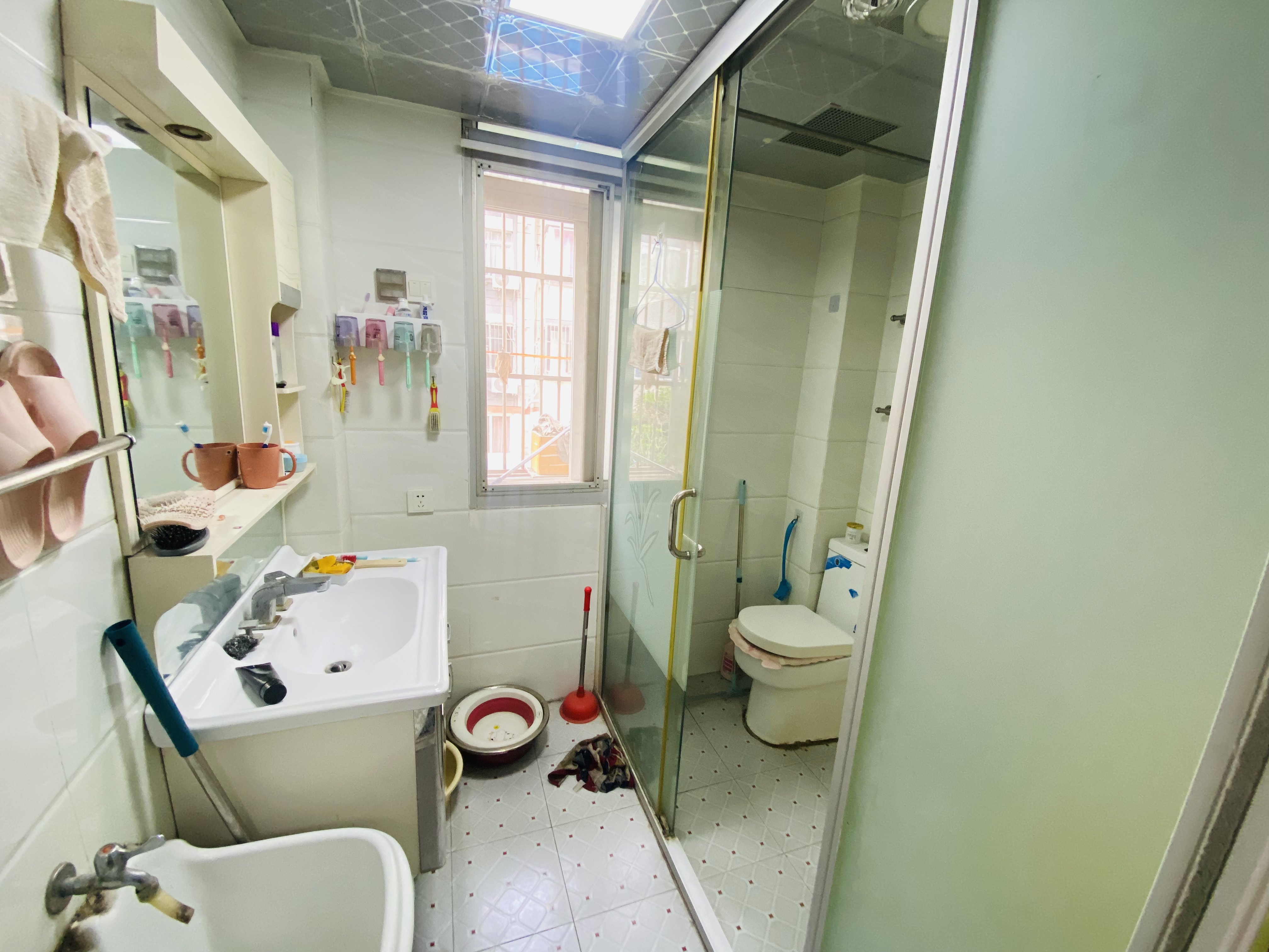 姚港路8号 2室1厅1卫 75m&sup2;