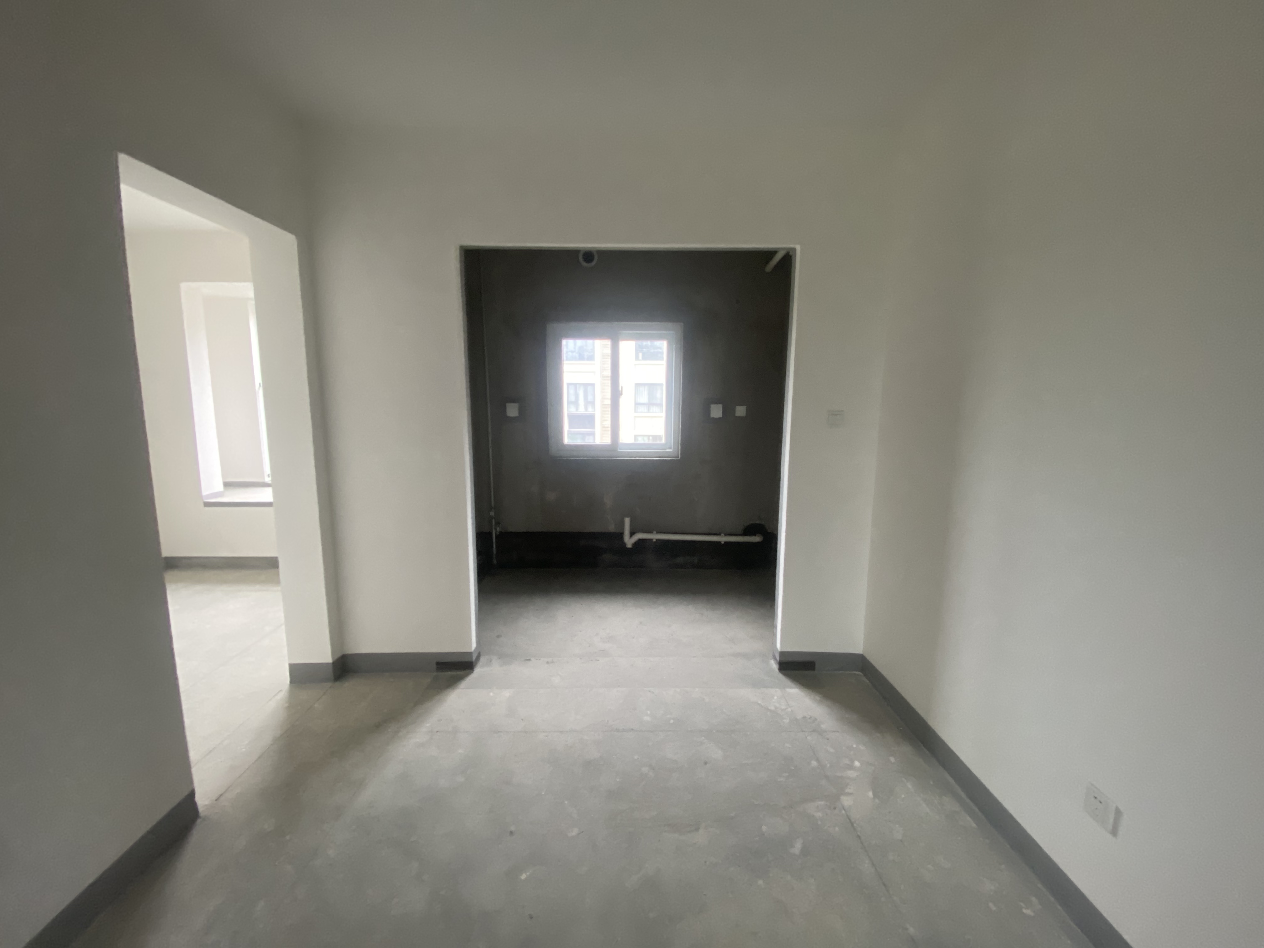 金地繁茂里 3室2厅2卫 99m&sup2;