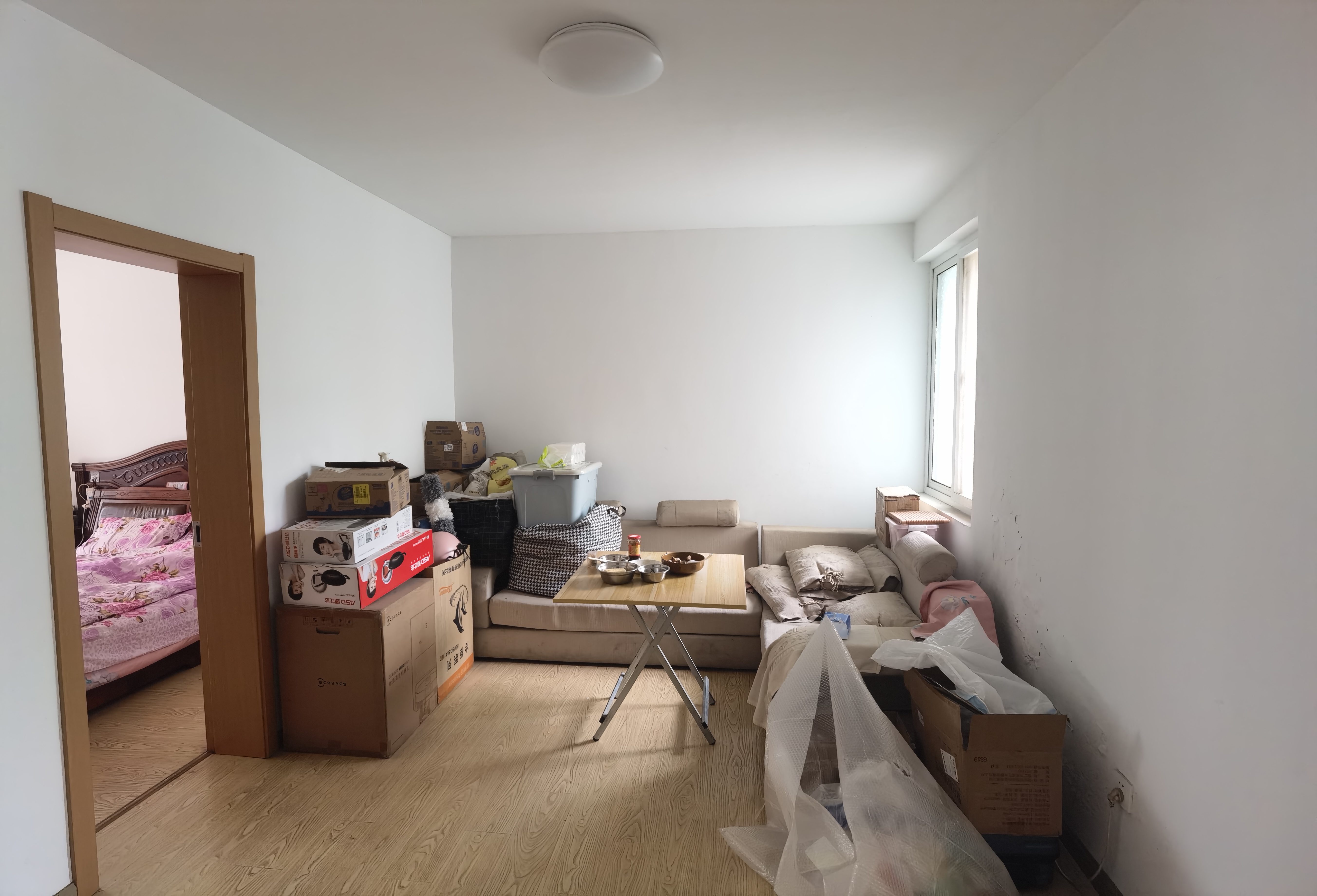 城山花园 1室1厅1卫 52m²