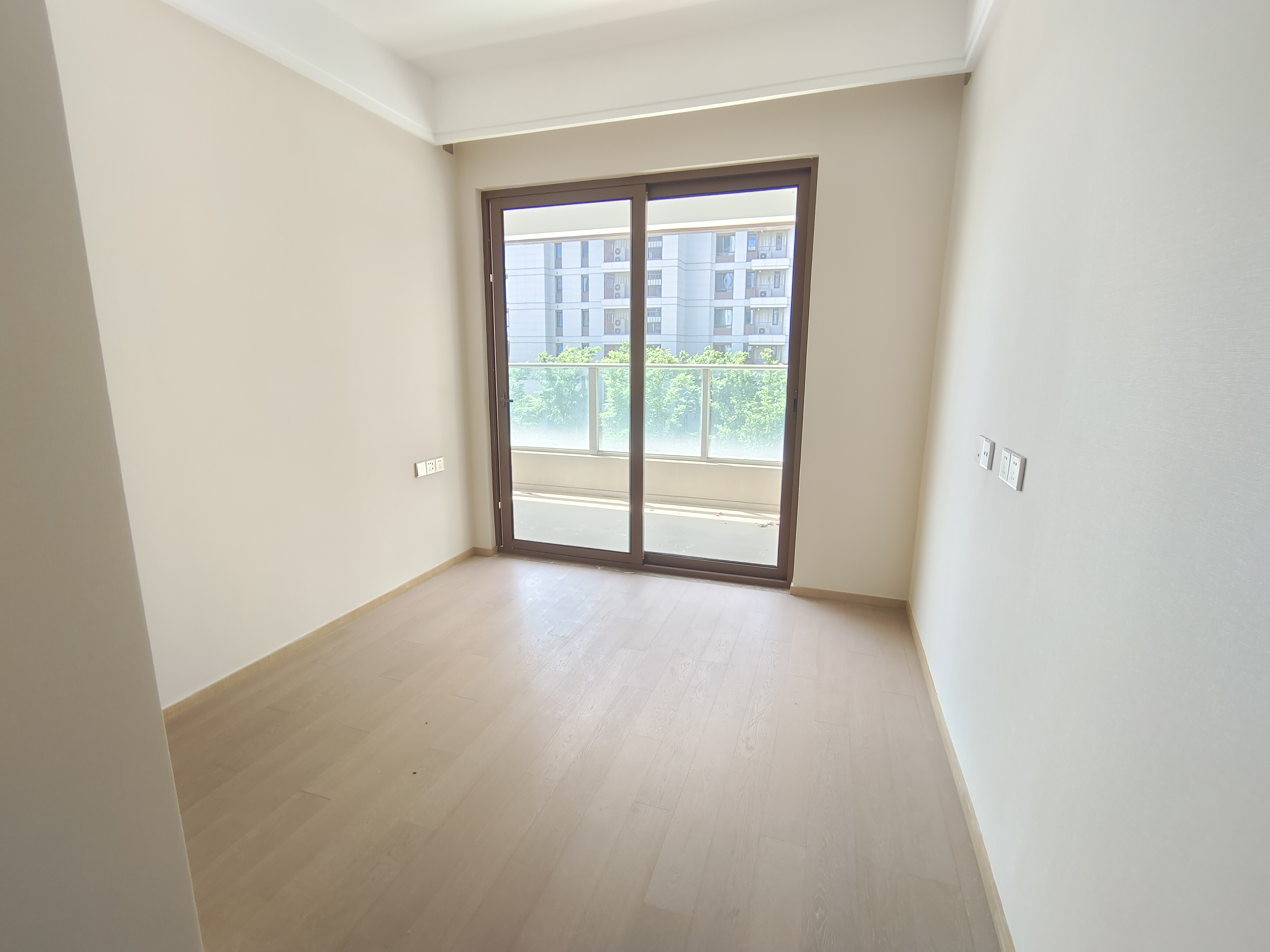 星湖泮 4室2厅2卫 142.26m&sup2;