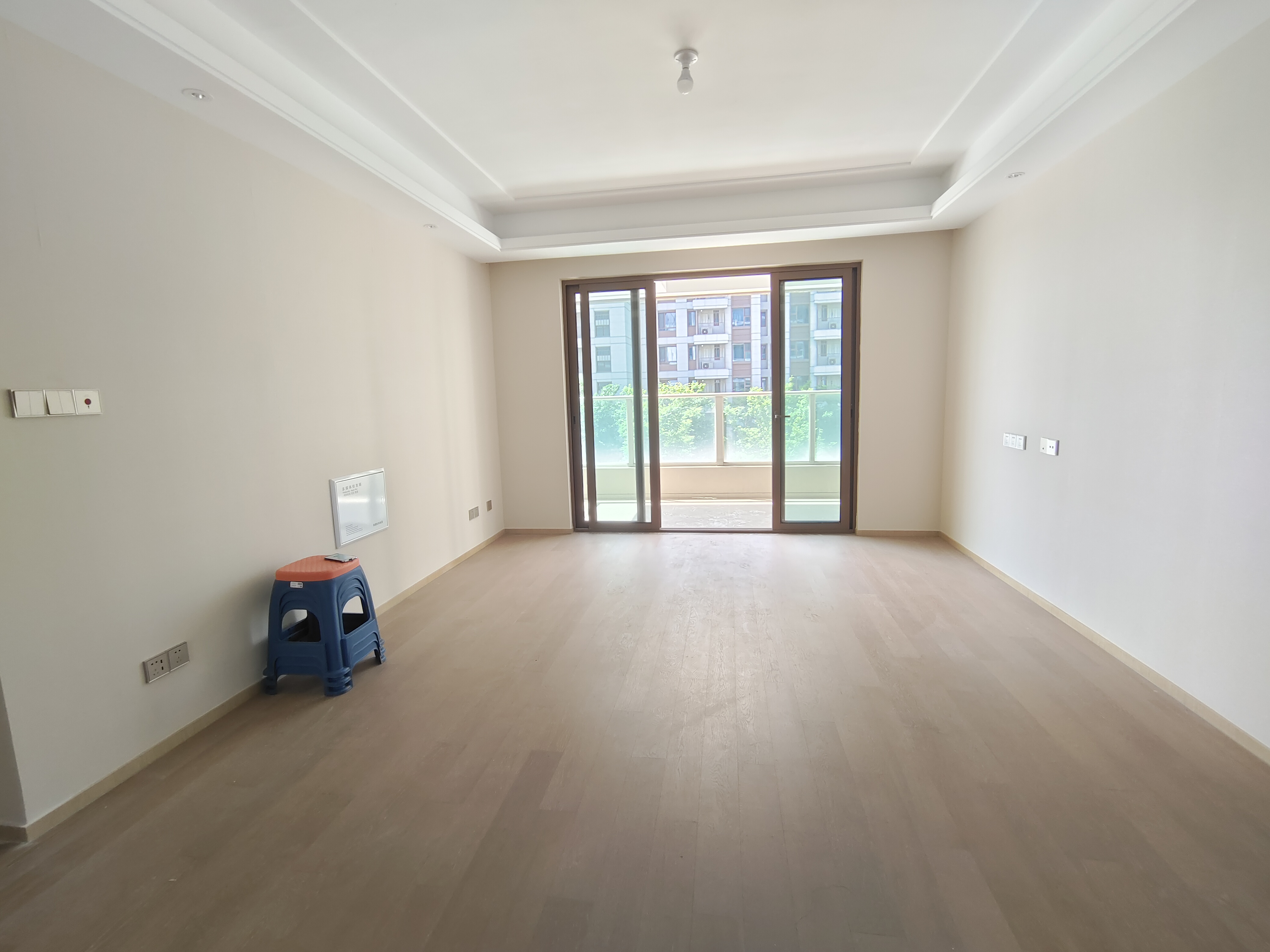 星湖泮 4室2厅2卫 142.26m&sup2;