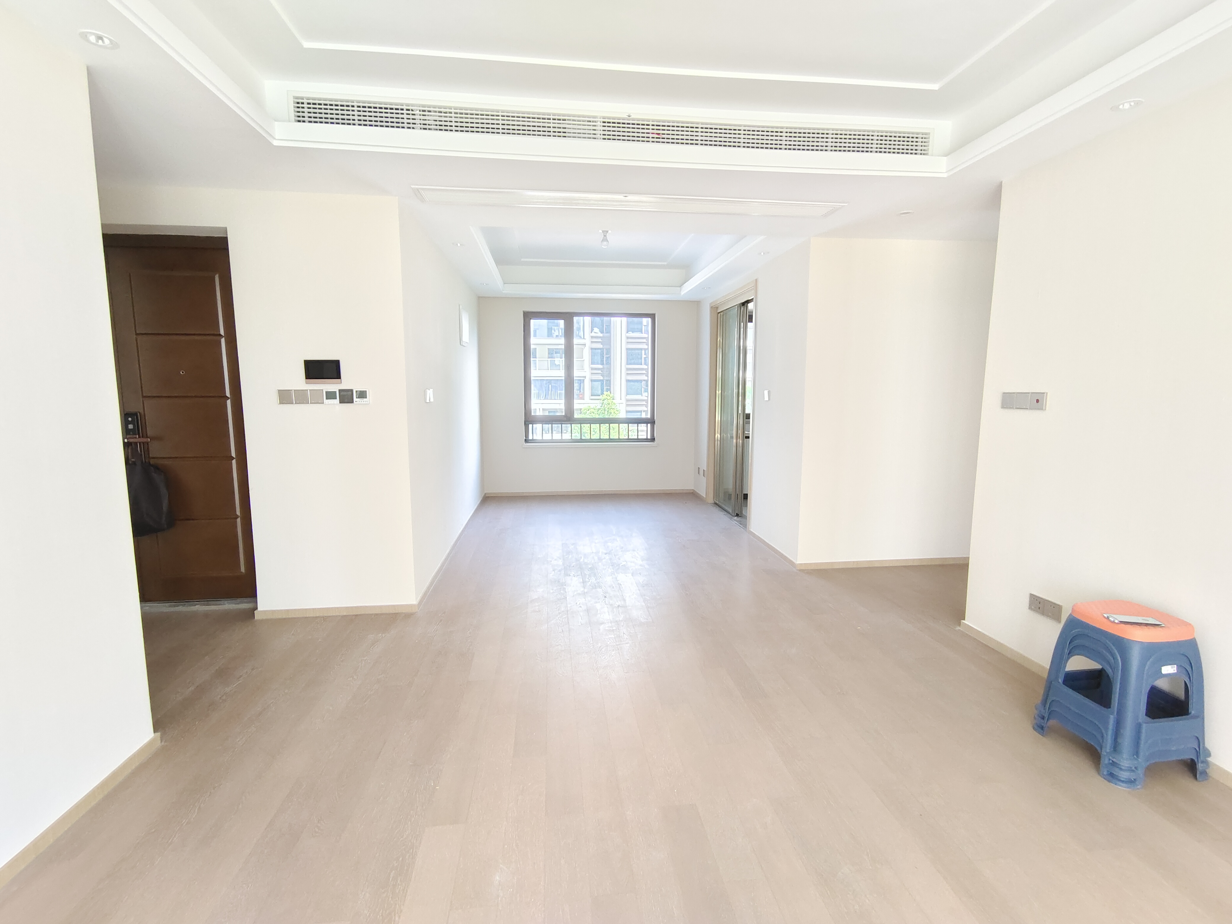 星湖泮 4室2厅2卫 142.26m&sup2;