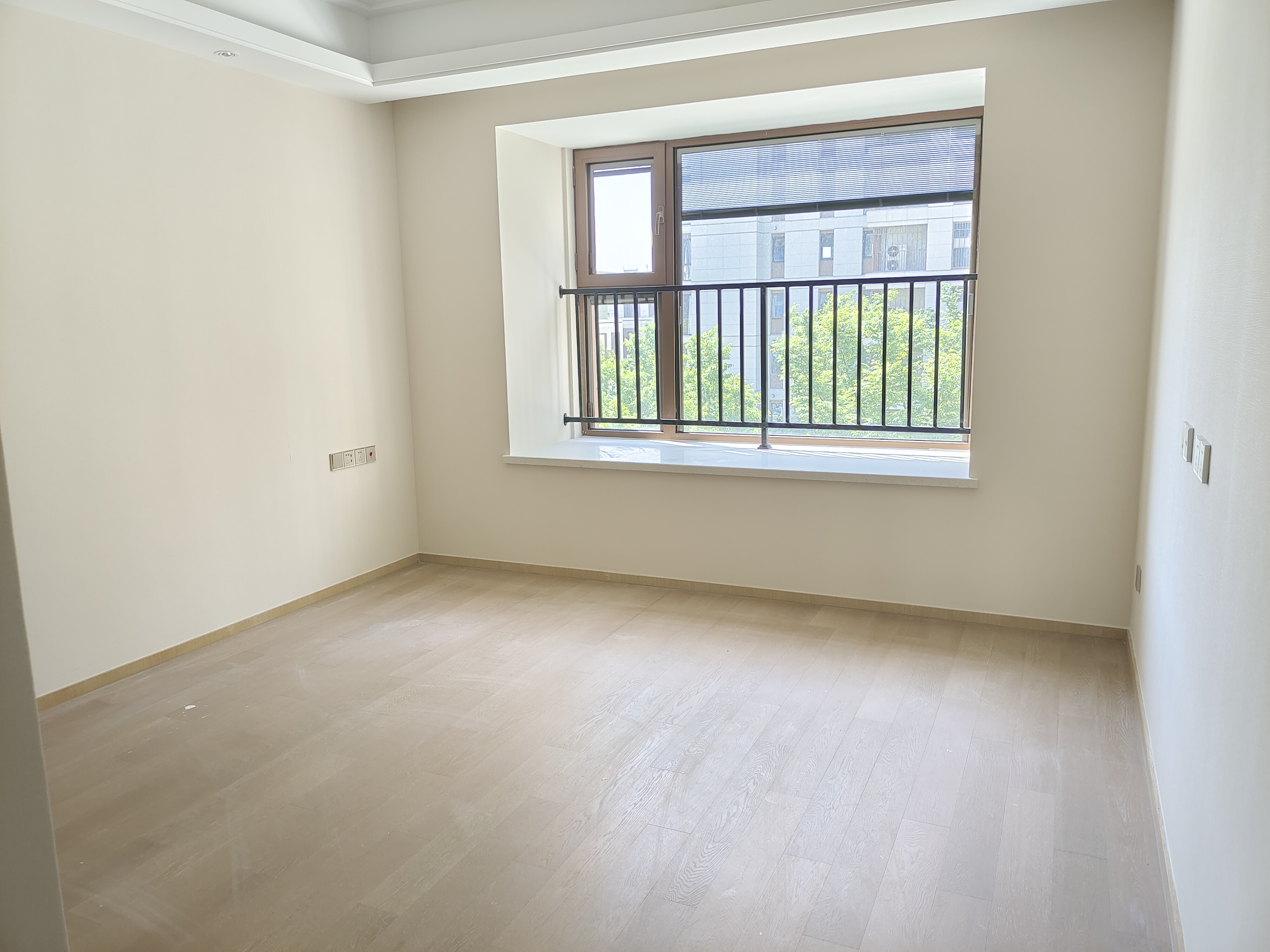 星湖泮 4室2厅2卫 142.26m&sup2;