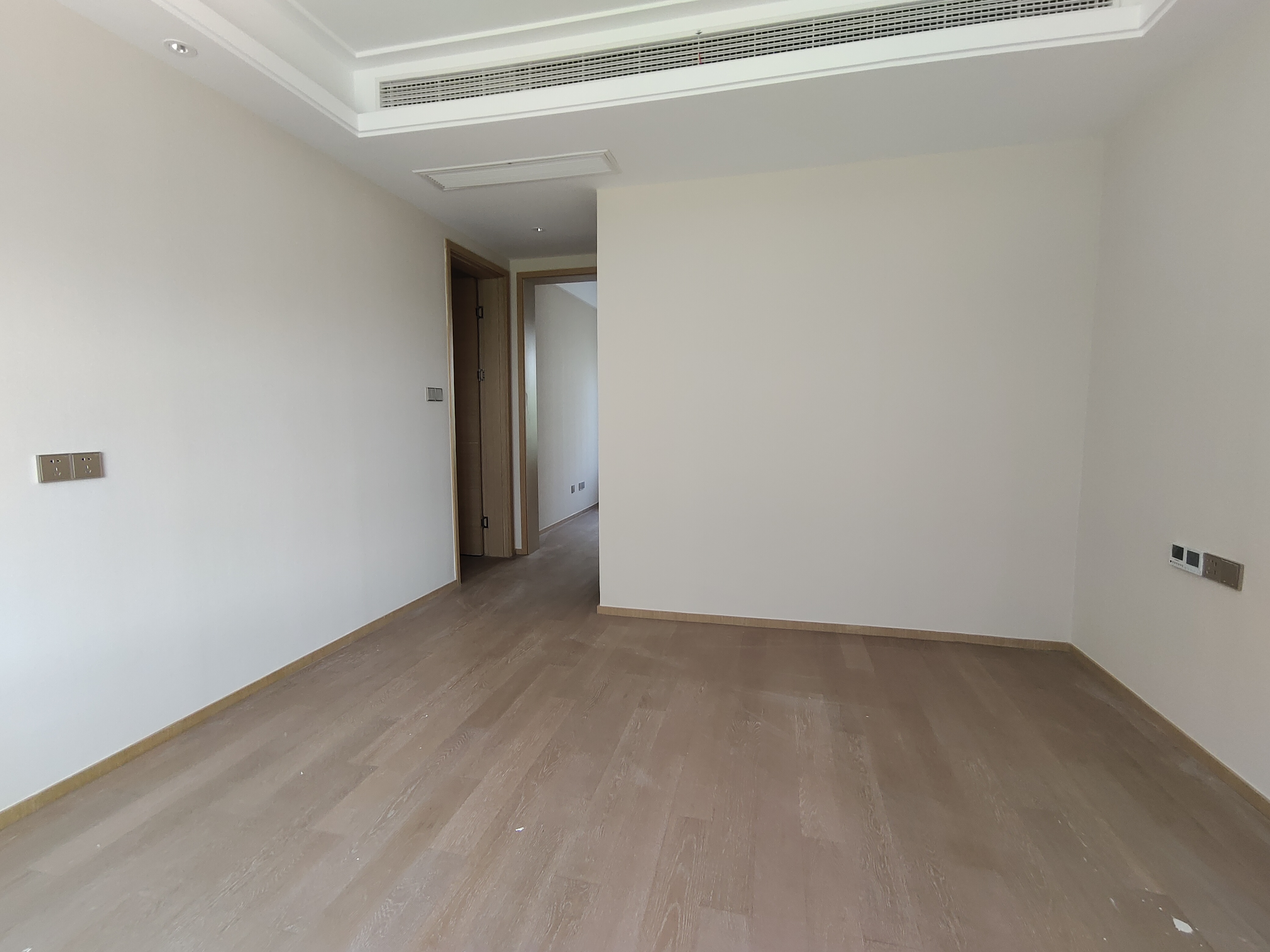 星湖泮 4室2厅2卫 142.26m&sup2;