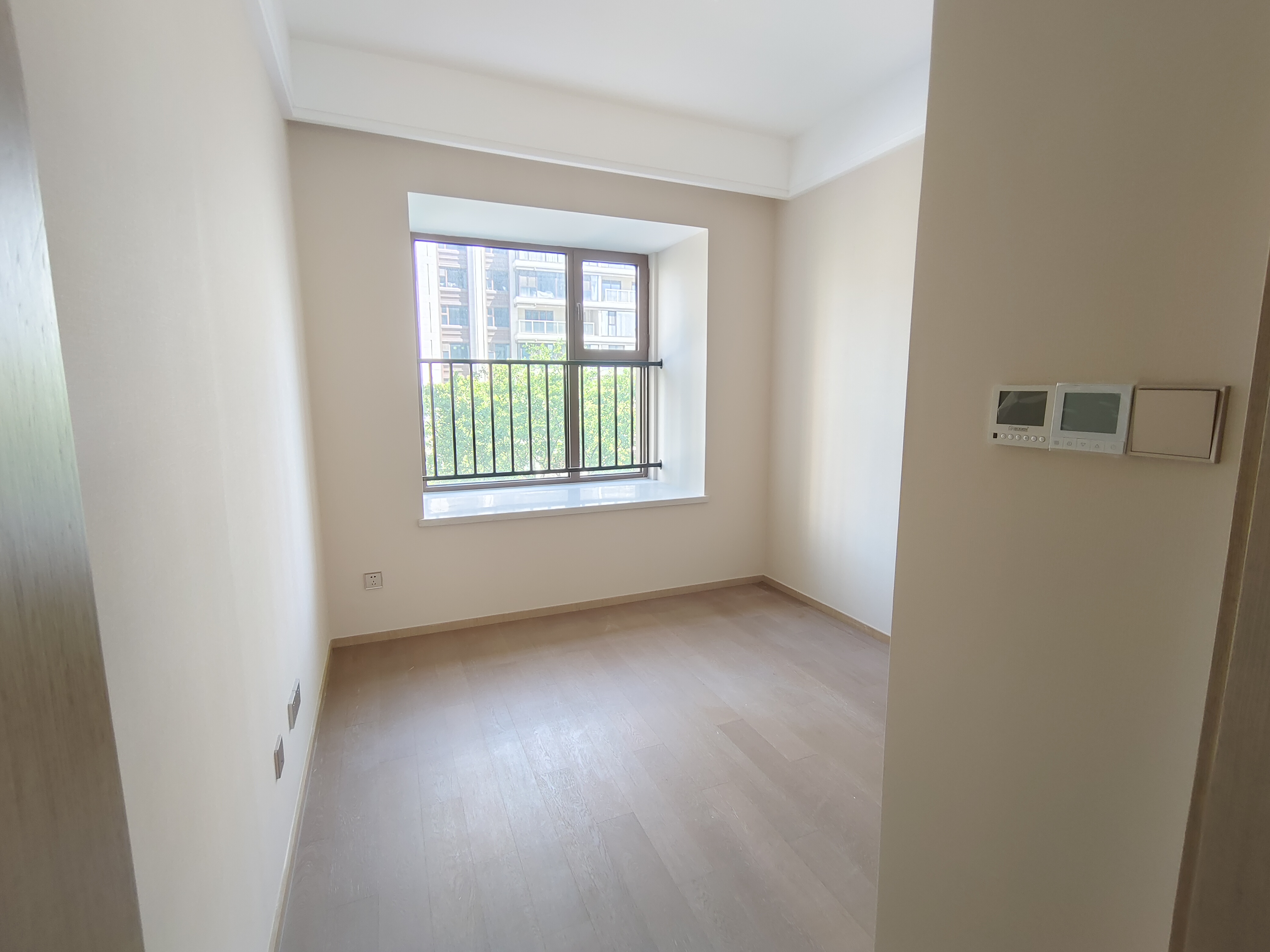 星湖泮 4室2厅2卫 142.26m&sup2;