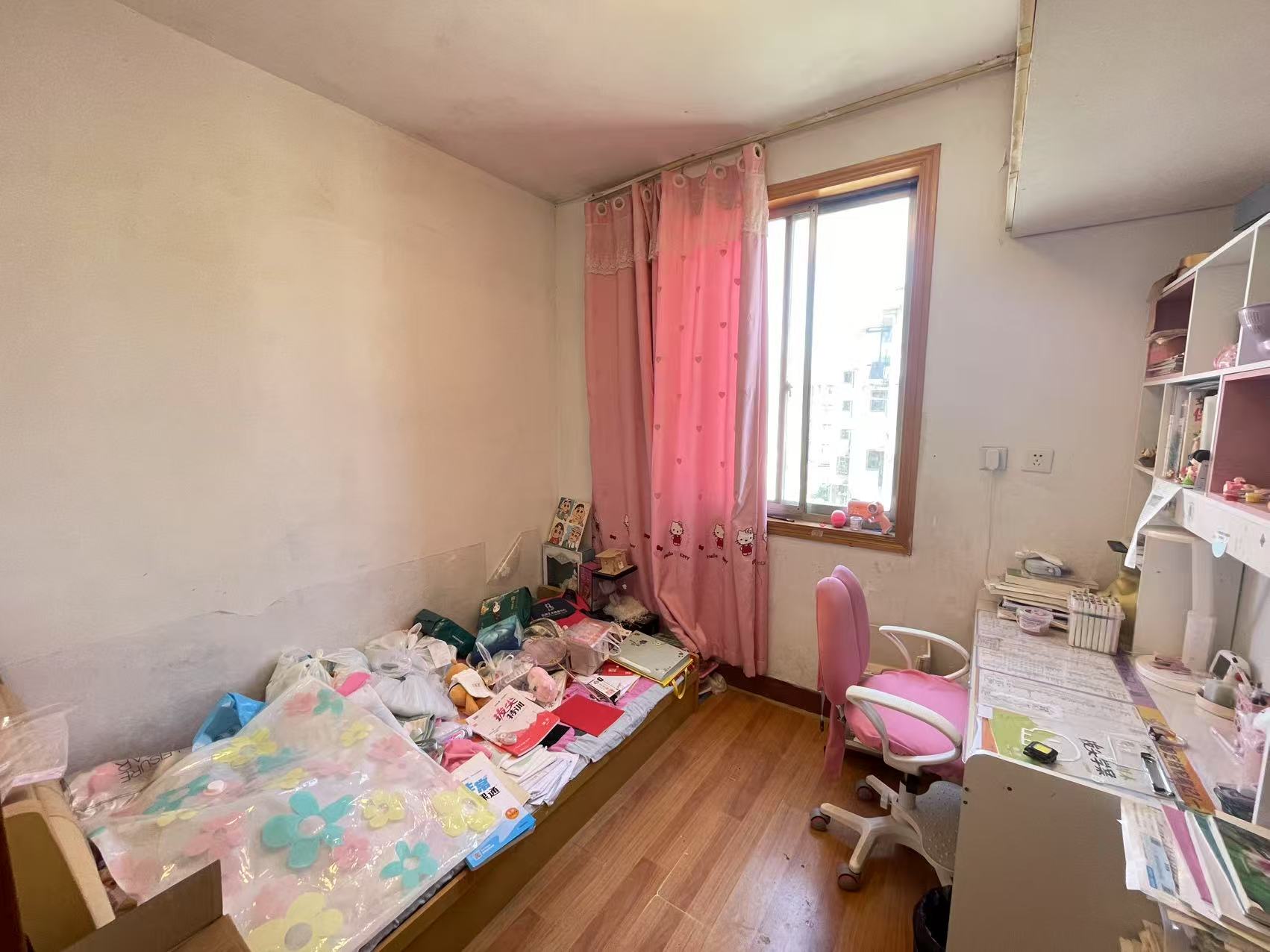 虹桥新村(朝霞路) 2室1厅1卫 70m&sup2;