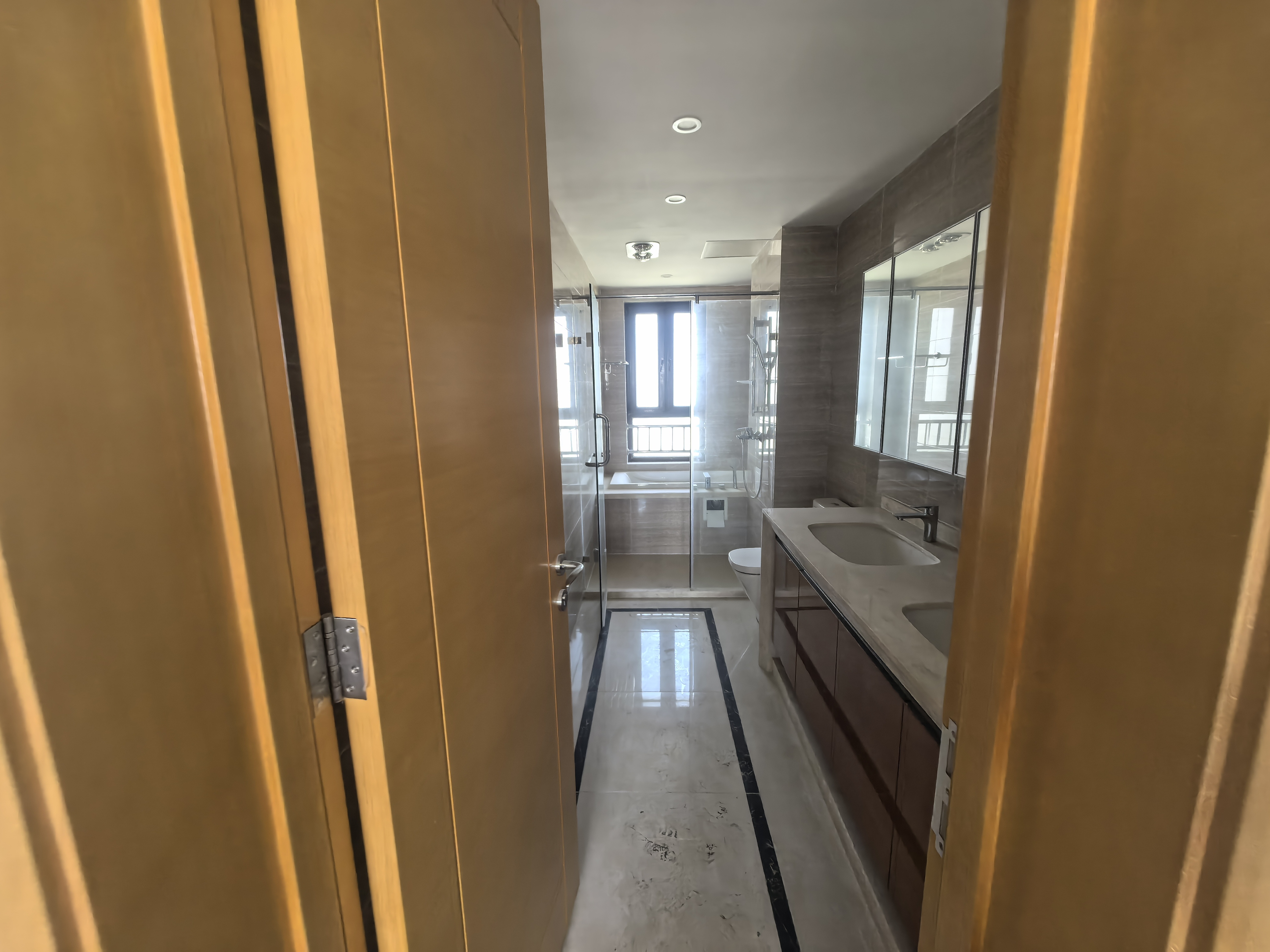 富力院士廷 4室2厅2卫 170m&sup2;