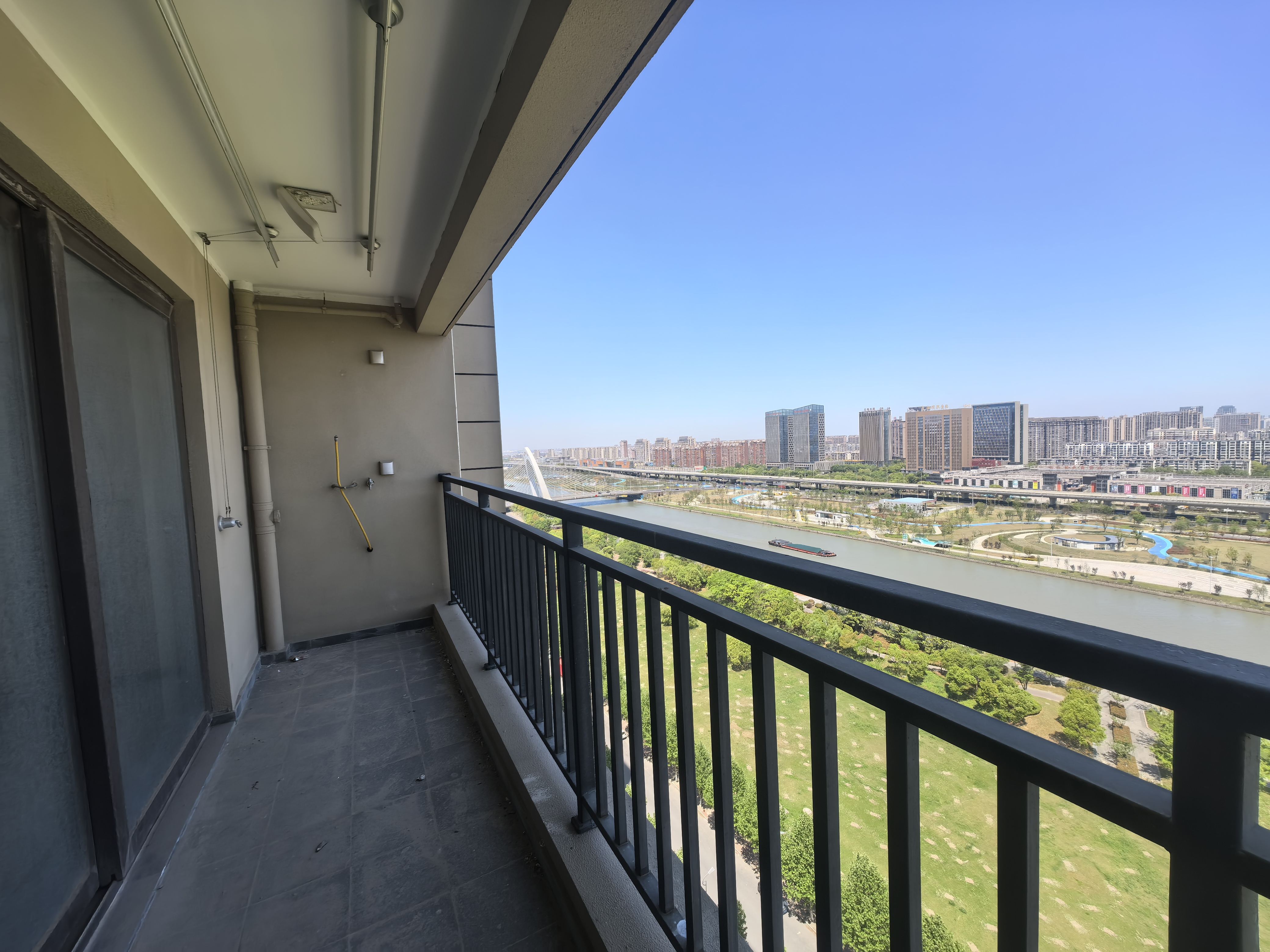 富力院士廷 4室2厅2卫 170m&sup2;